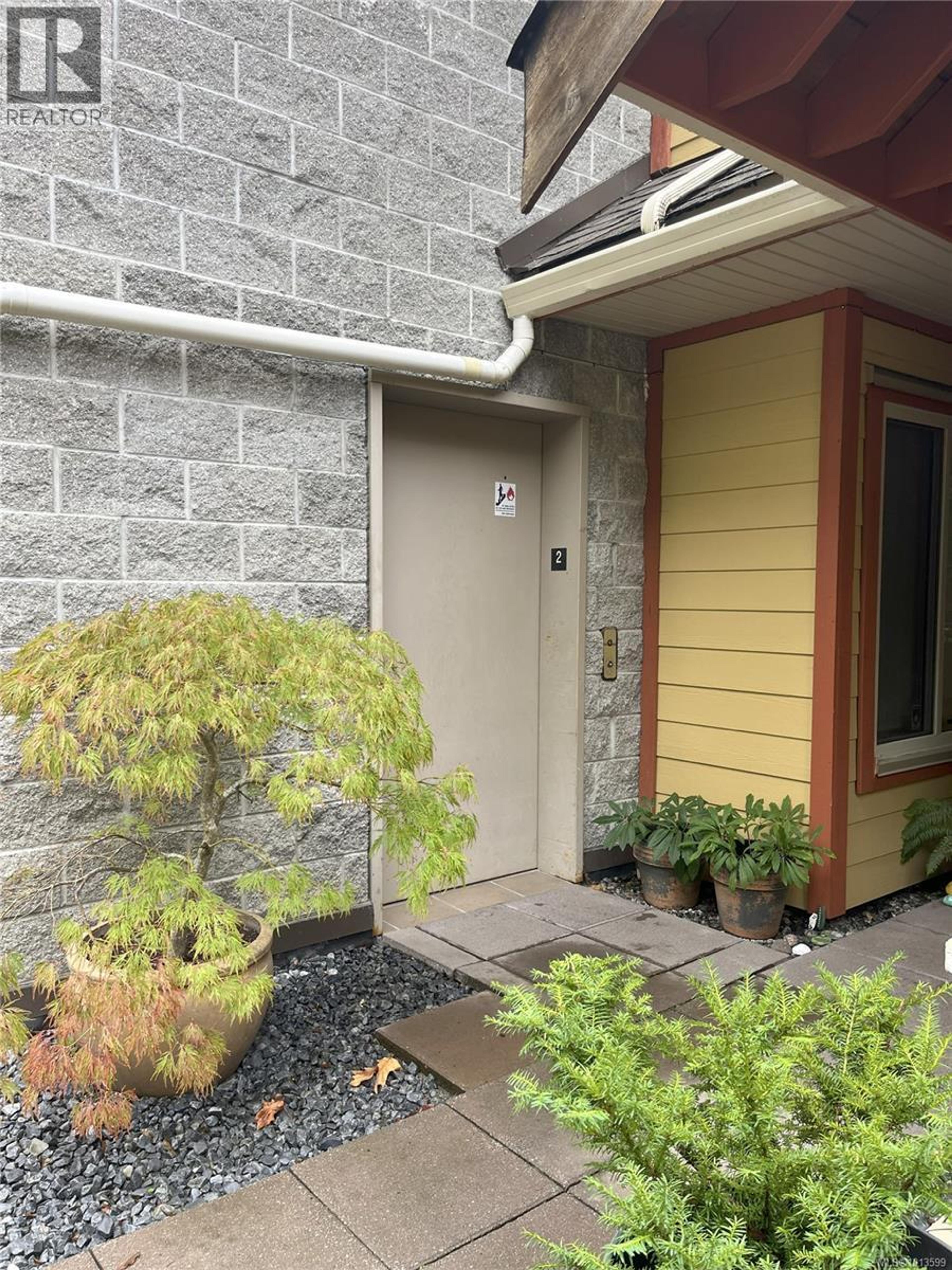 1244 4th Ave, Ladysmith - Exteriors - Photo 6