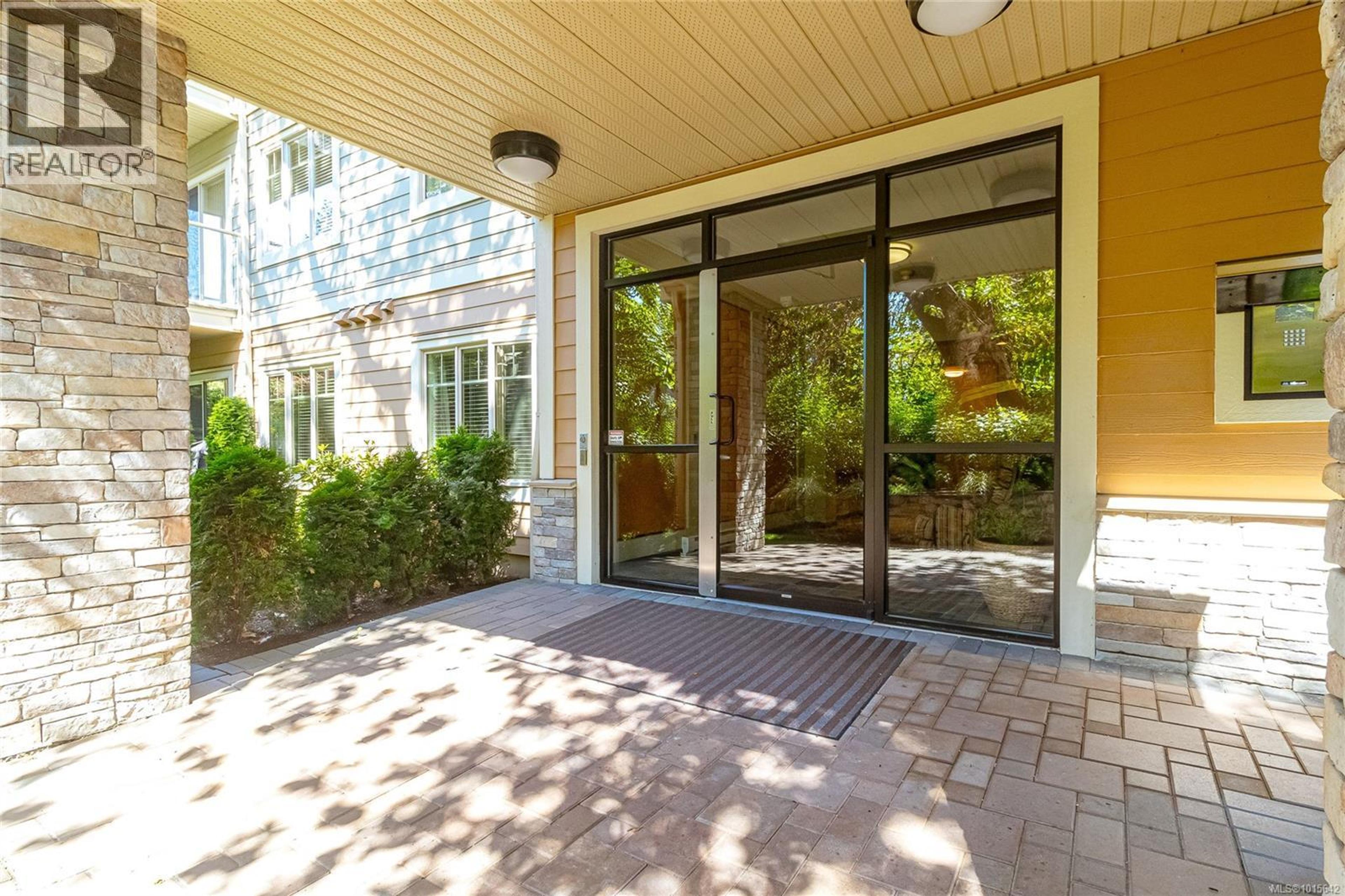 127 ALDERSMITH Pl, View Royal - Exteriors - Photo 3