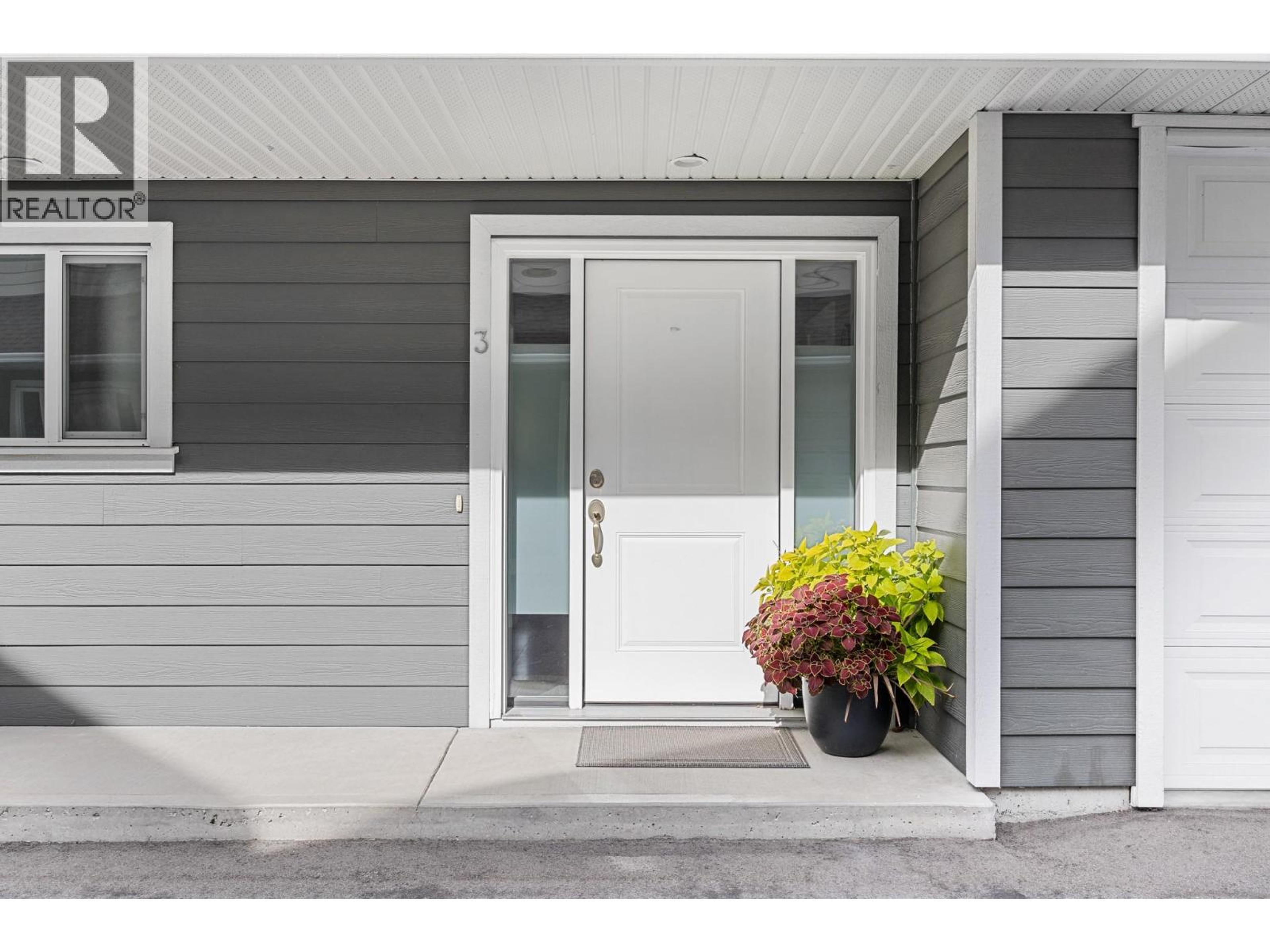 11511 Bottom Wood Lake Road, Lake Country - Exteriors - Photo 1