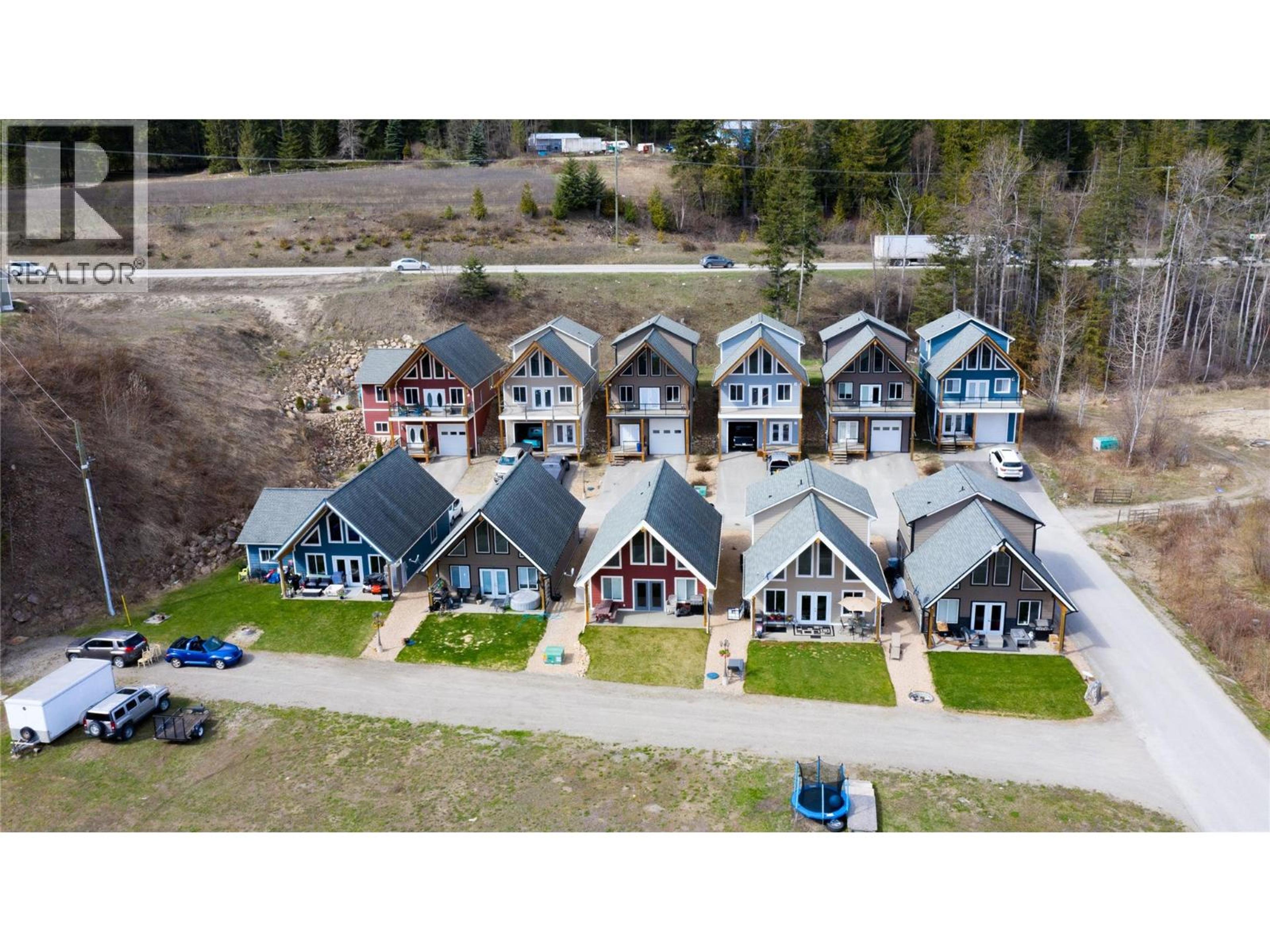 5211 Trans Canada Highway, Salmon Arm - Exteriors - Full Complex View, Drone/Aerial View - Photo 6