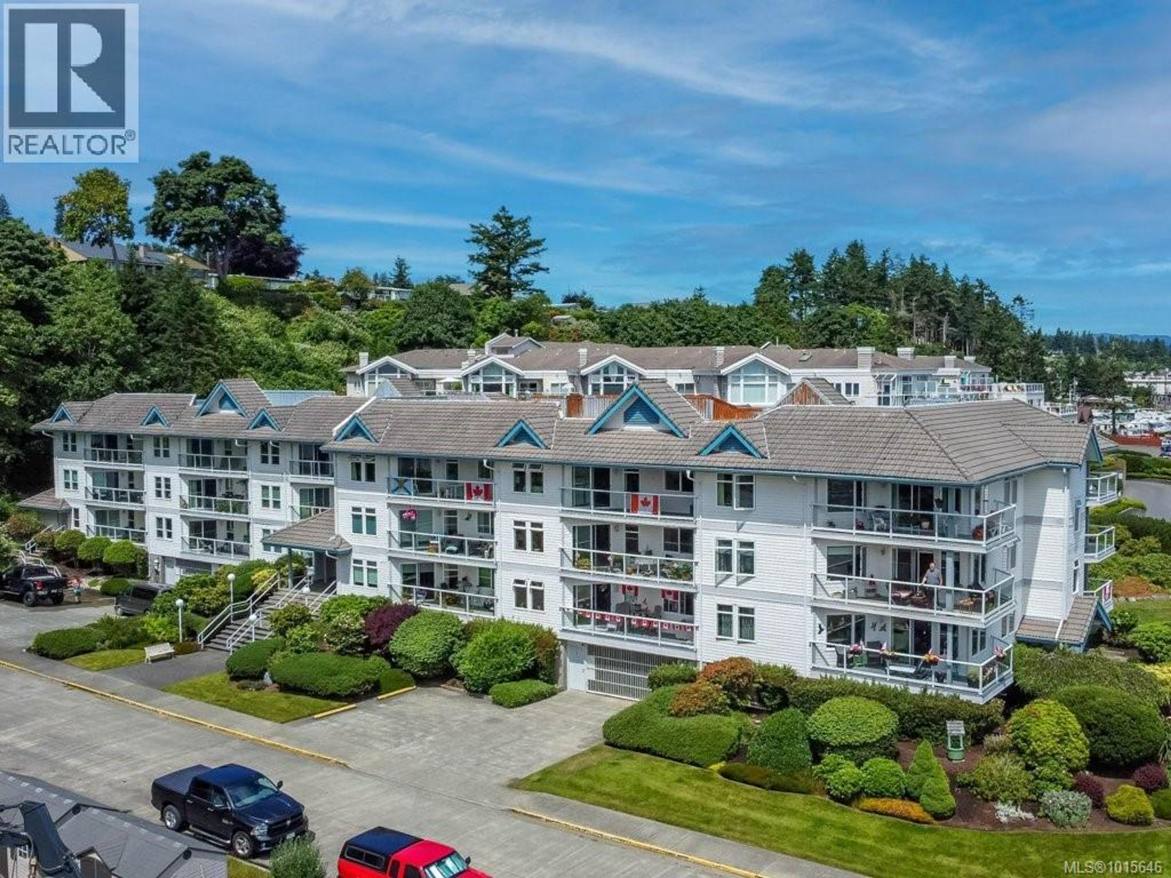 390 Island Hwy S, Campbell River - Exteriors - Drone/Aerial View - Photo 2