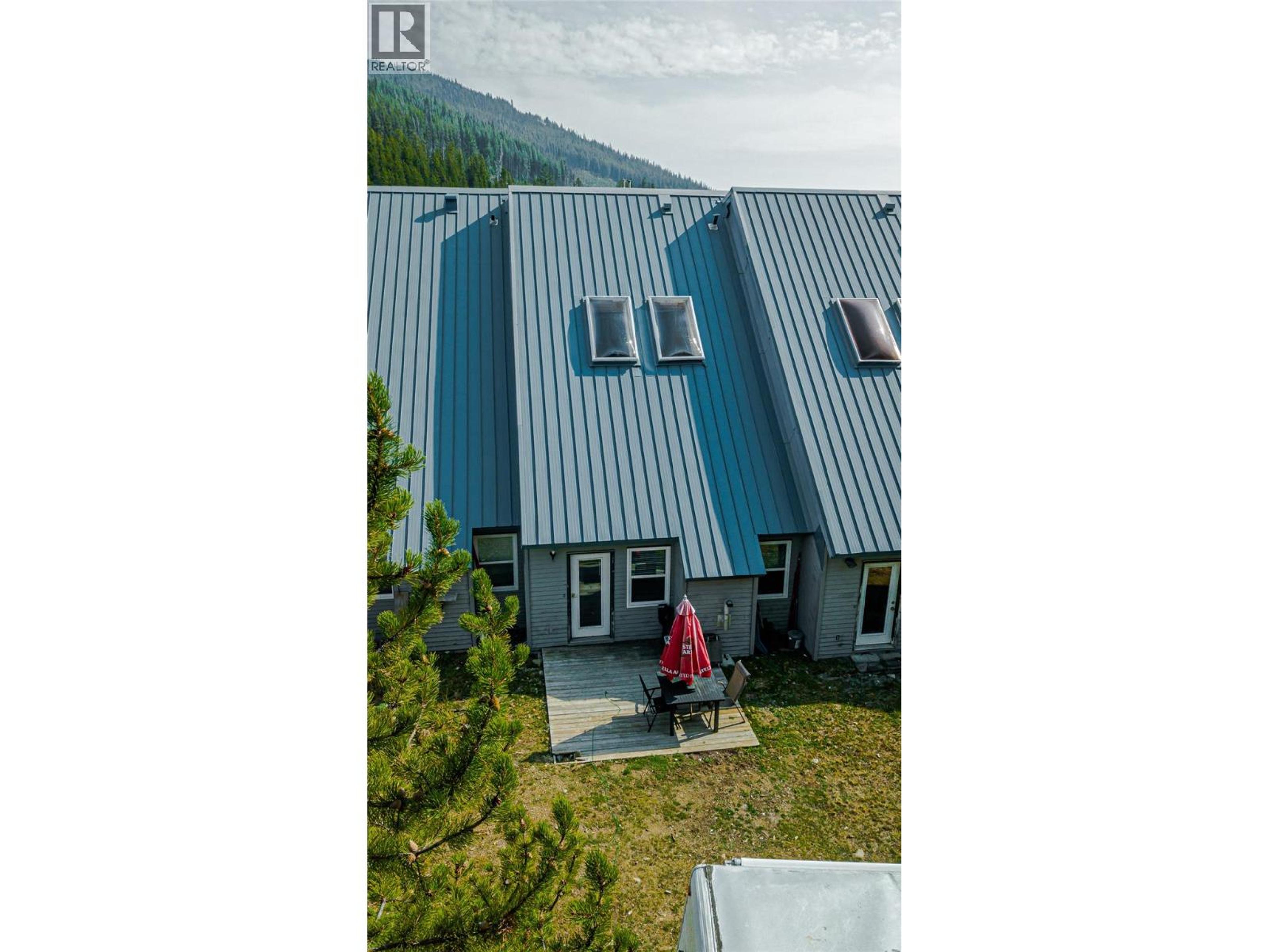138 CLEARVIEW Road, Penticton - Exteriors - Drone/Aerial View - Photo 1
