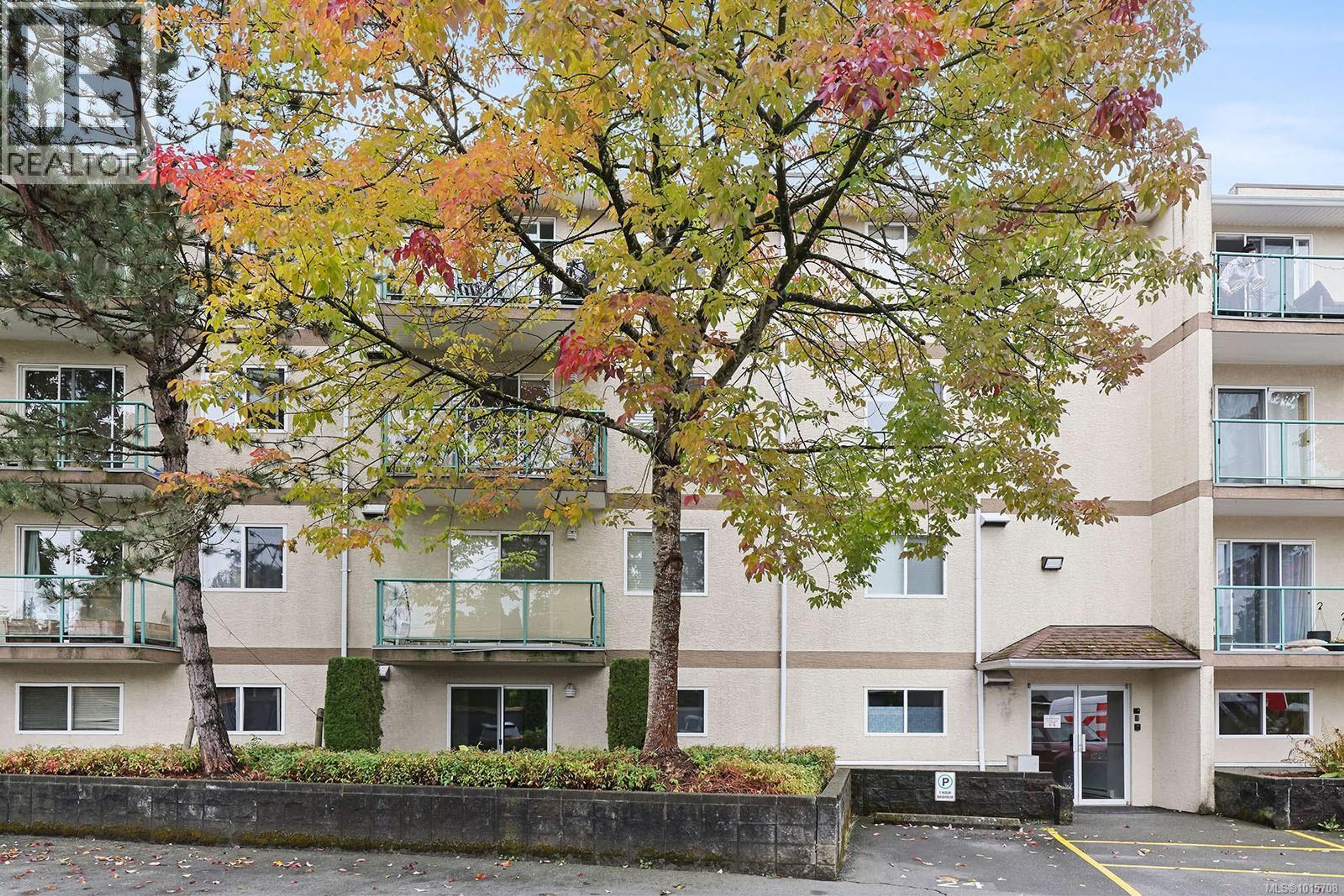 1355 Cumberland Rd, Courtenay - Exteriors - Photo 1