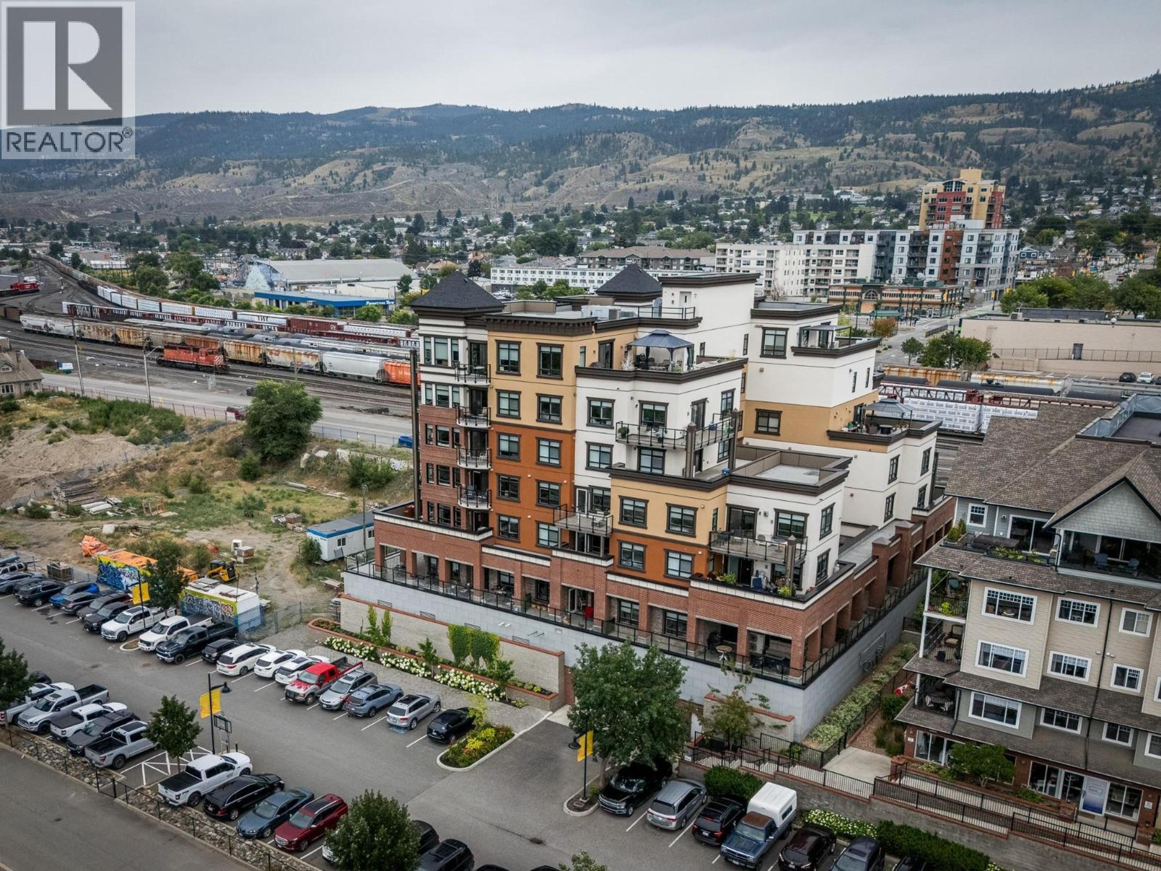 568 Lorne Street, Kamloops - Exteriors - Drone/Aerial View - Photo 7