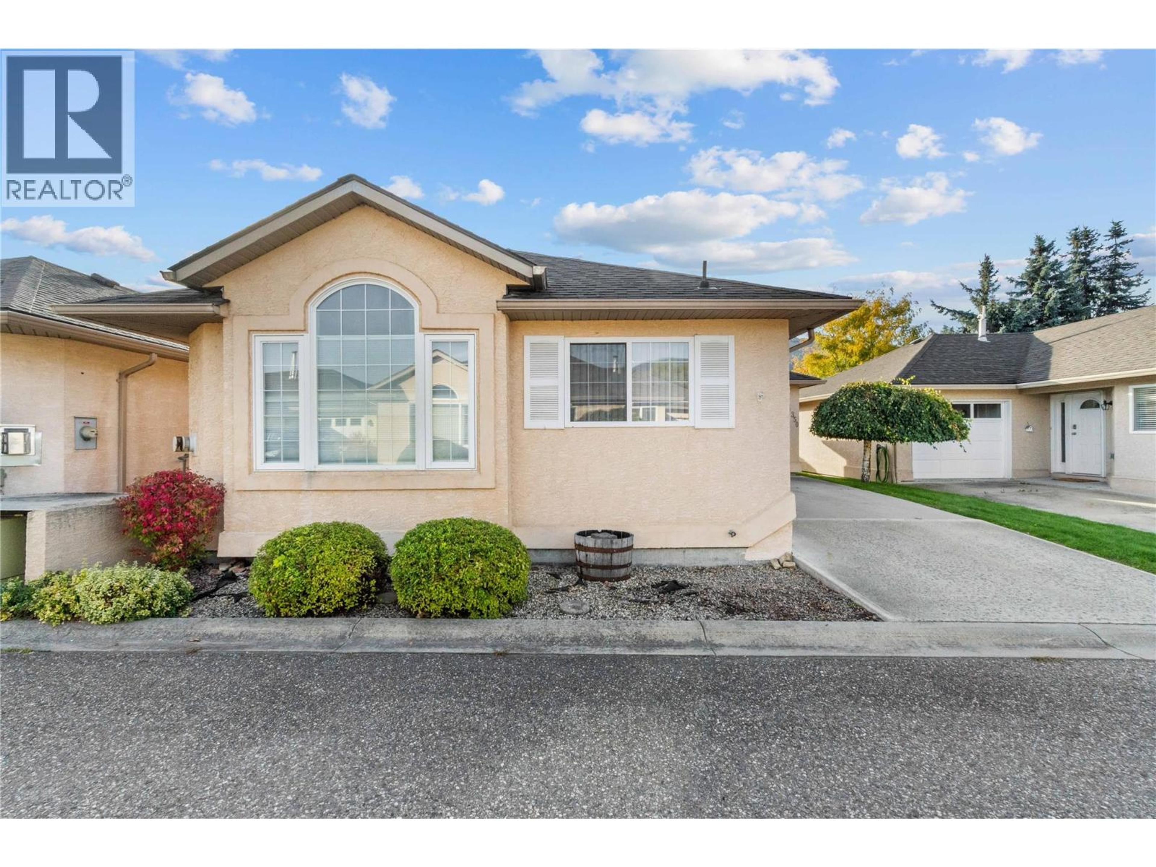 350 Hudson Street NW, Salmon Arm - Exteriors - Photo 5