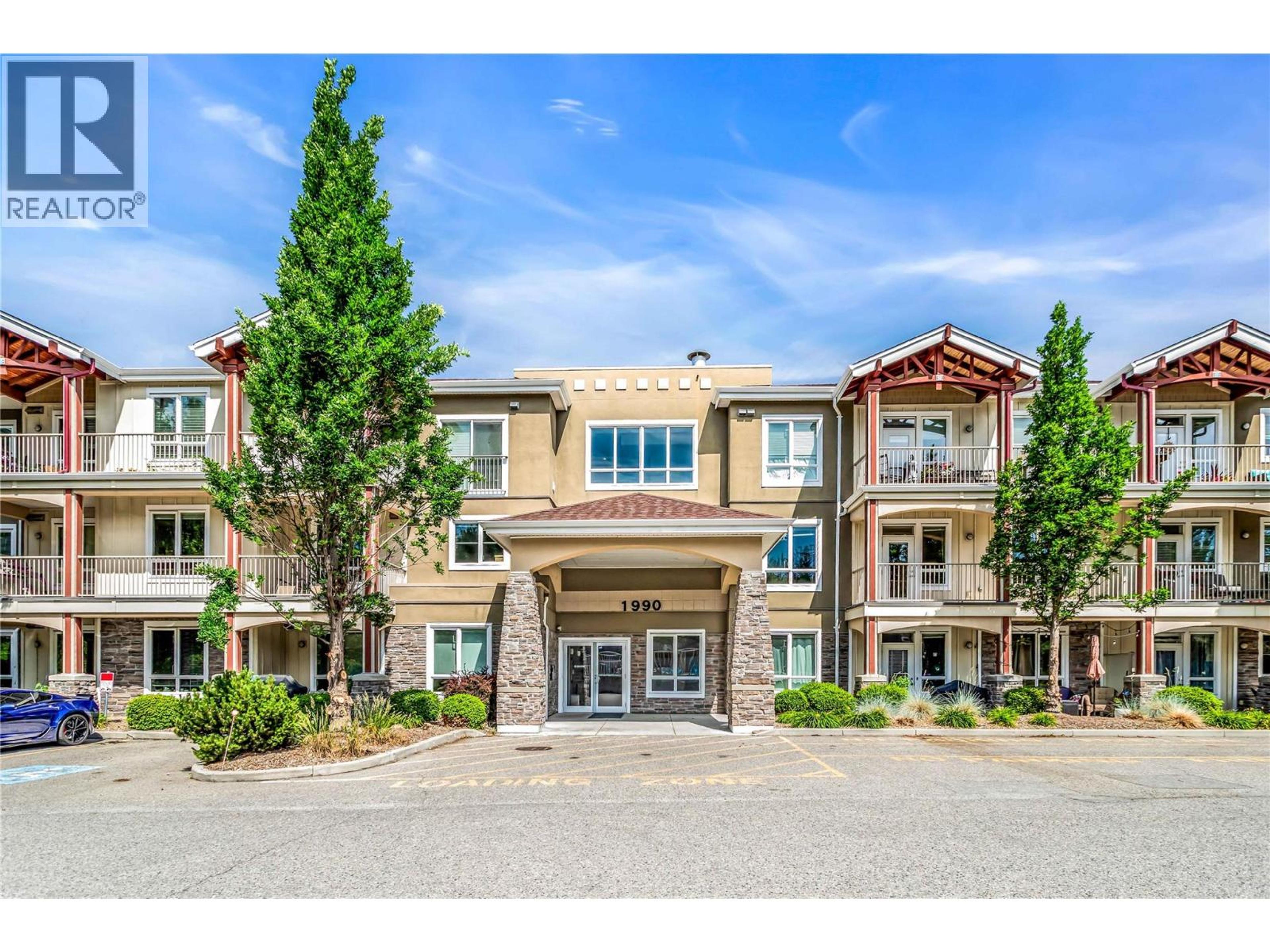 2200 Upper Sundance Drive, West Kelowna - Exteriors - Photo 11