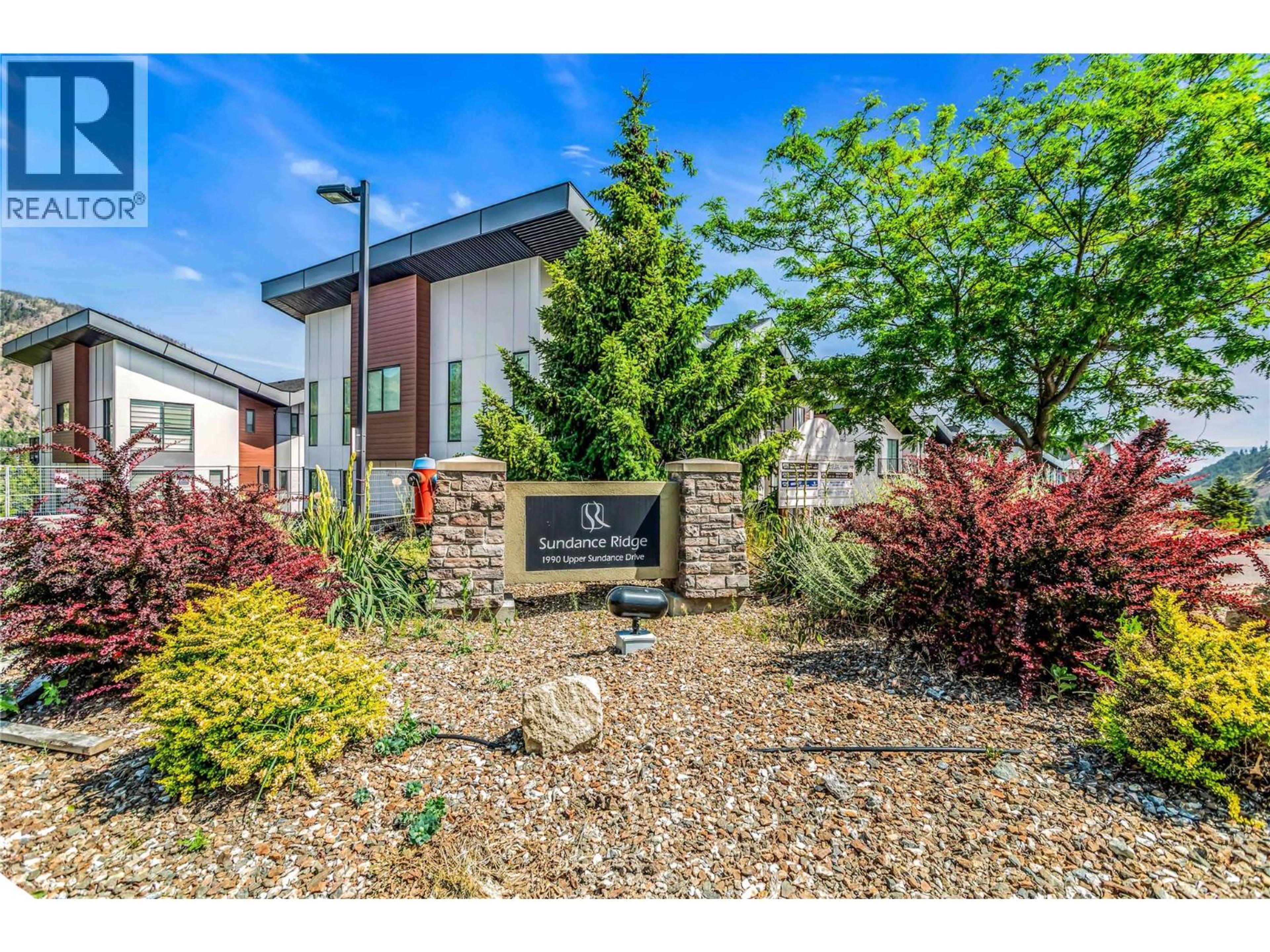 2200 Upper Sundance Drive, West Kelowna - Exteriors - Photo 15