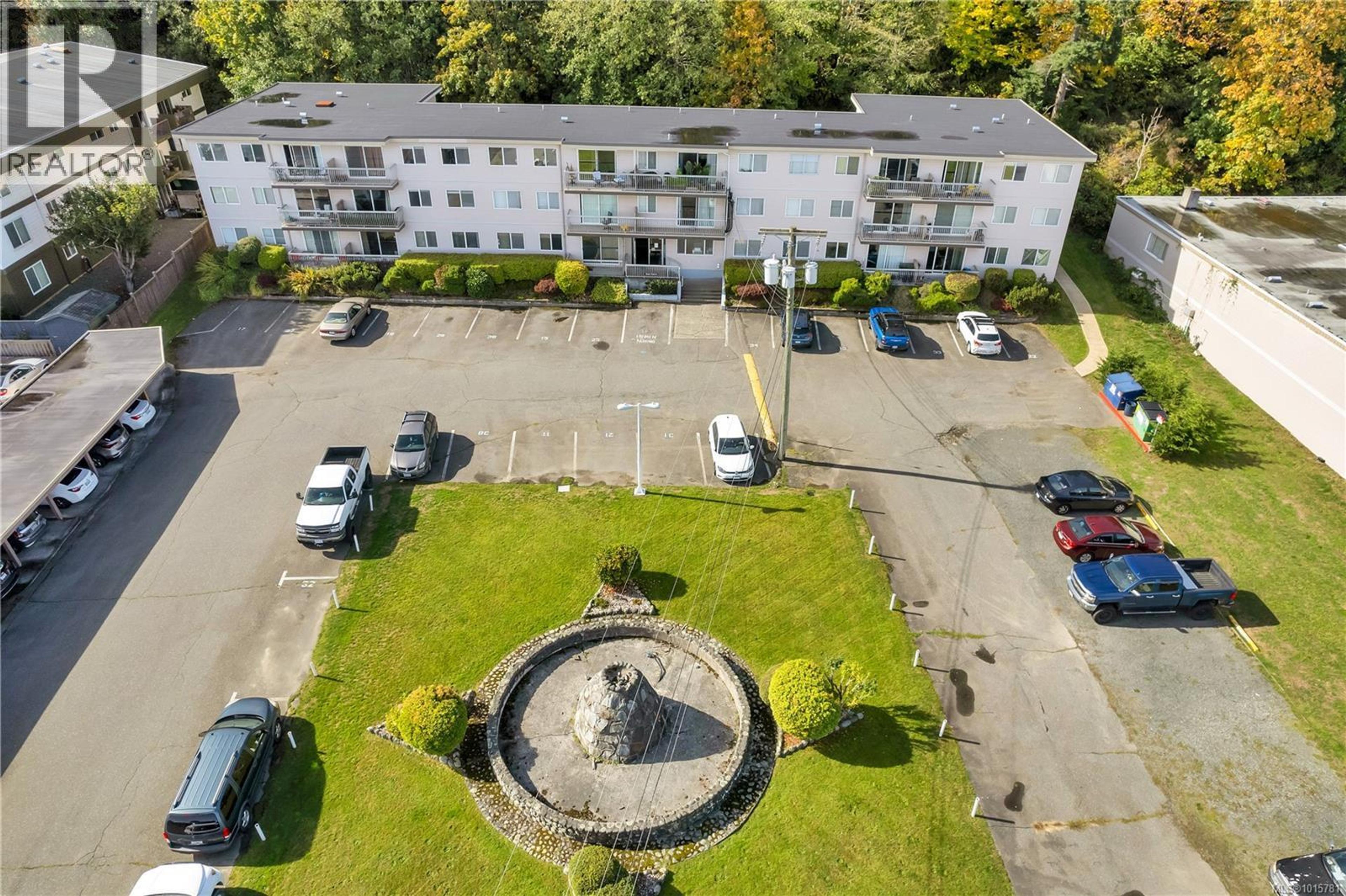 940 Island Hwy S, Campbell River - Exteriors - Full Complex View, Drone/Aerial View - Photo 2