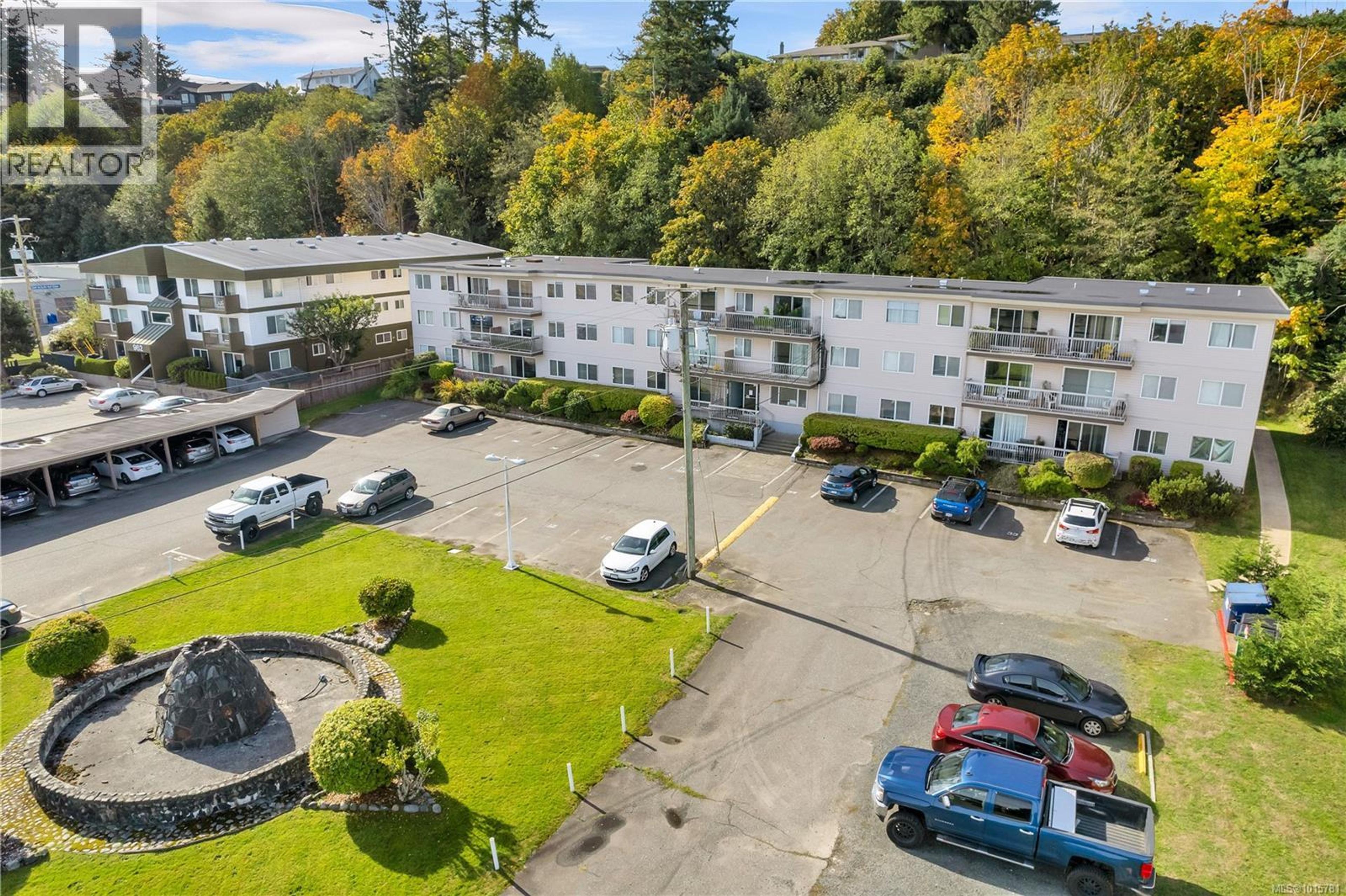 940 Island Hwy S, Campbell River - Exteriors - Full Complex View, Drone/Aerial View - Photo 3