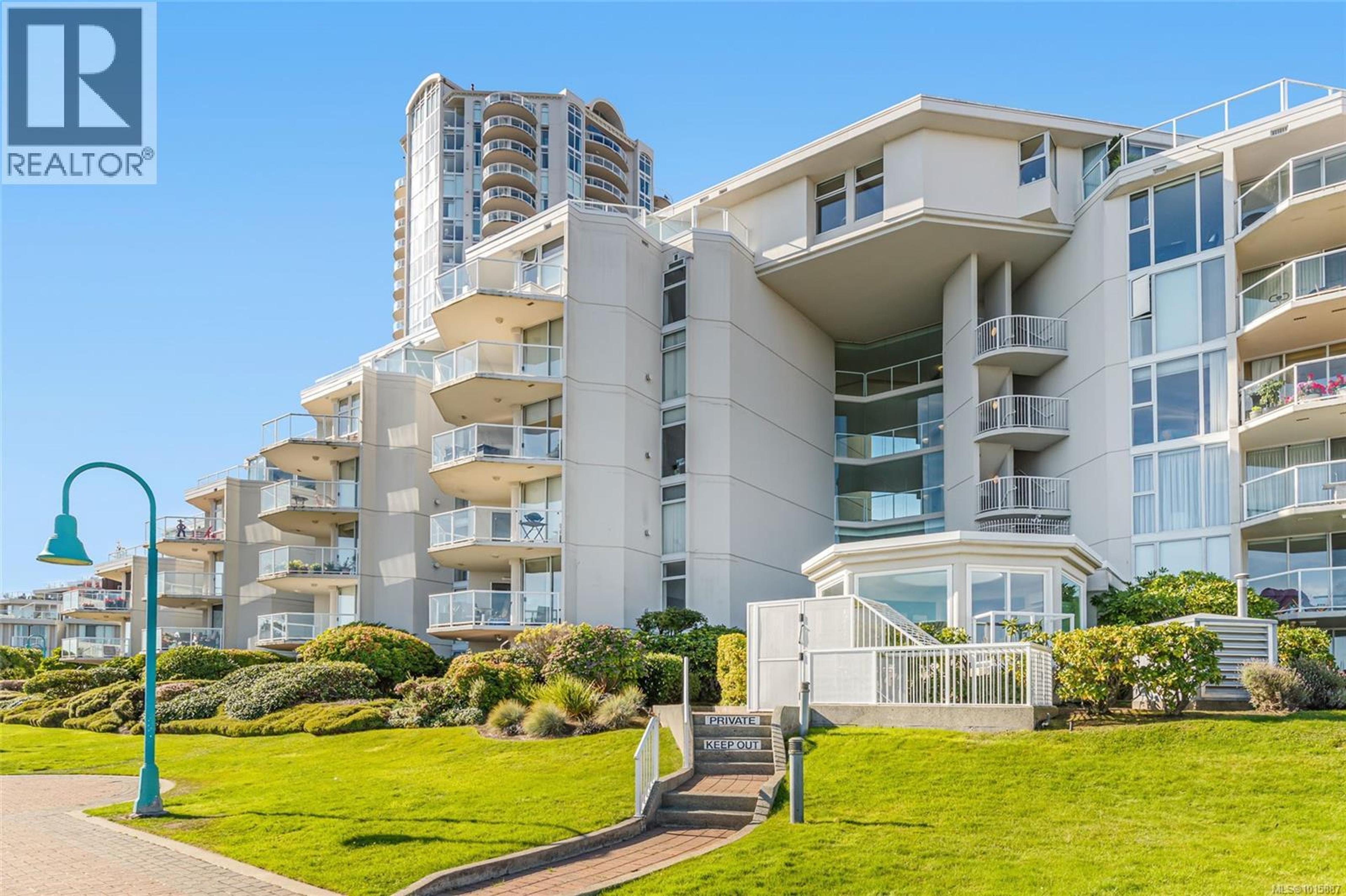 150 Promenade Dr, Nanaimo - Exteriors - Full Complex View - Photo 1