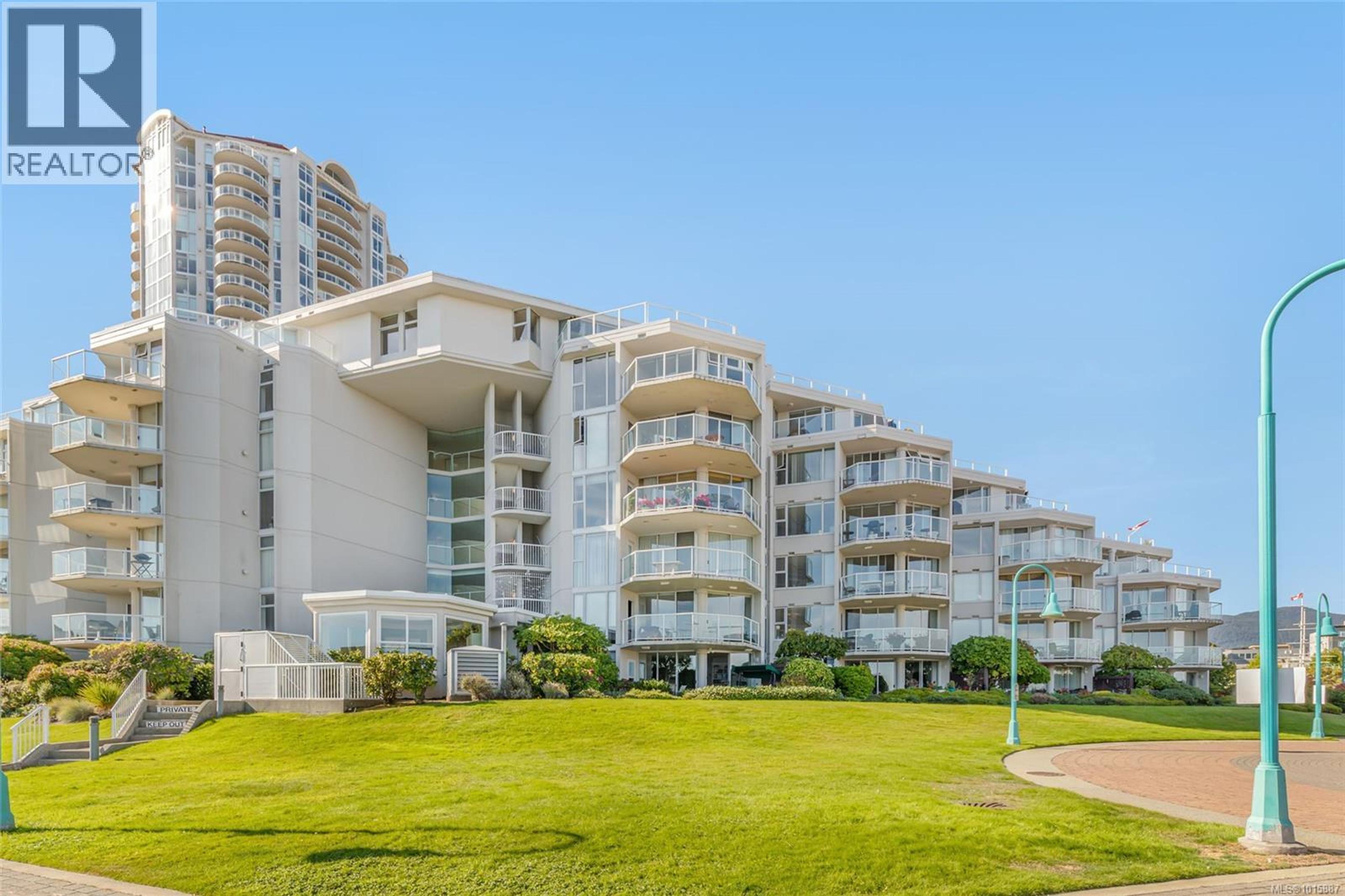 150 Promenade Dr, Nanaimo - Exteriors - Full Complex View - Photo 4