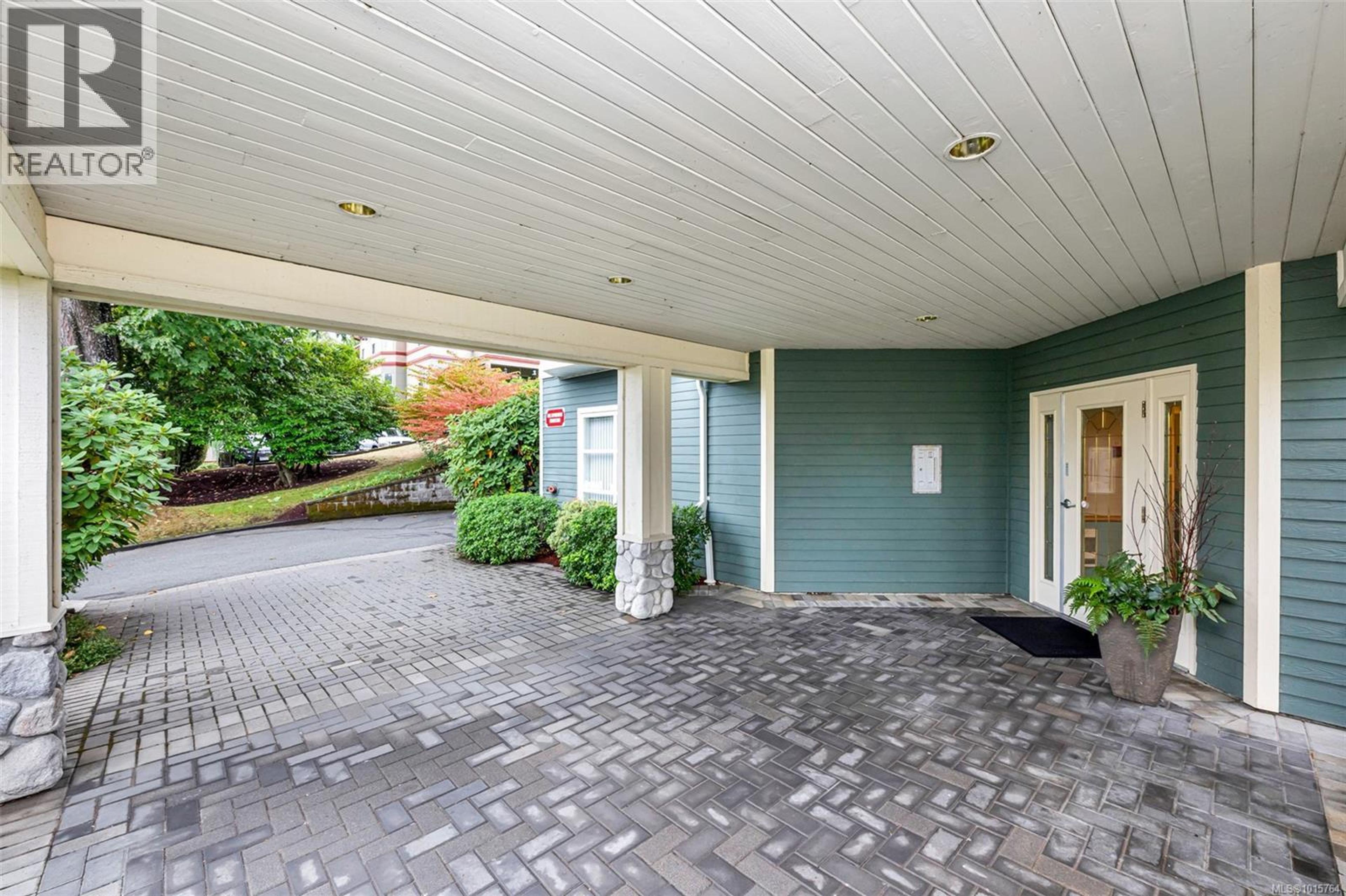 341 Ypres St, Duncan - Exteriors - Photo 2