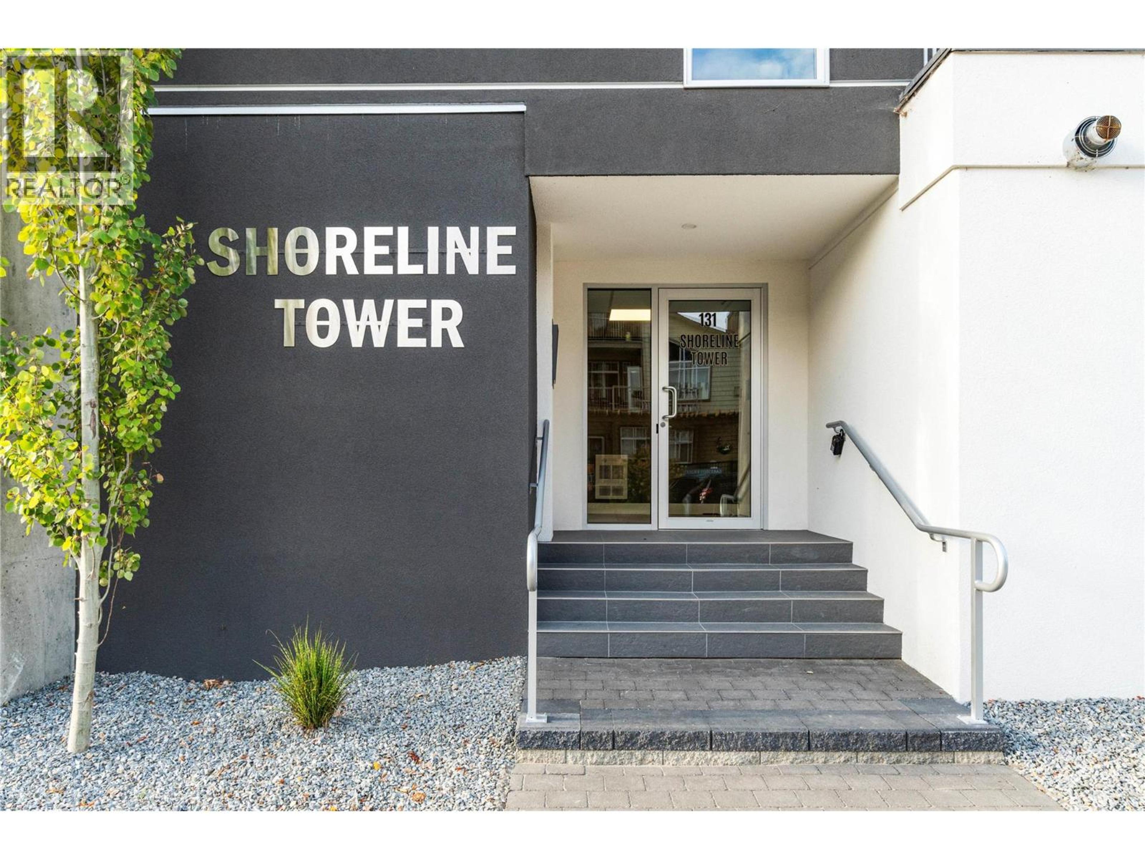 131 Harbourfront Drive NE, Salmon Arm - Exteriors - Photo 2