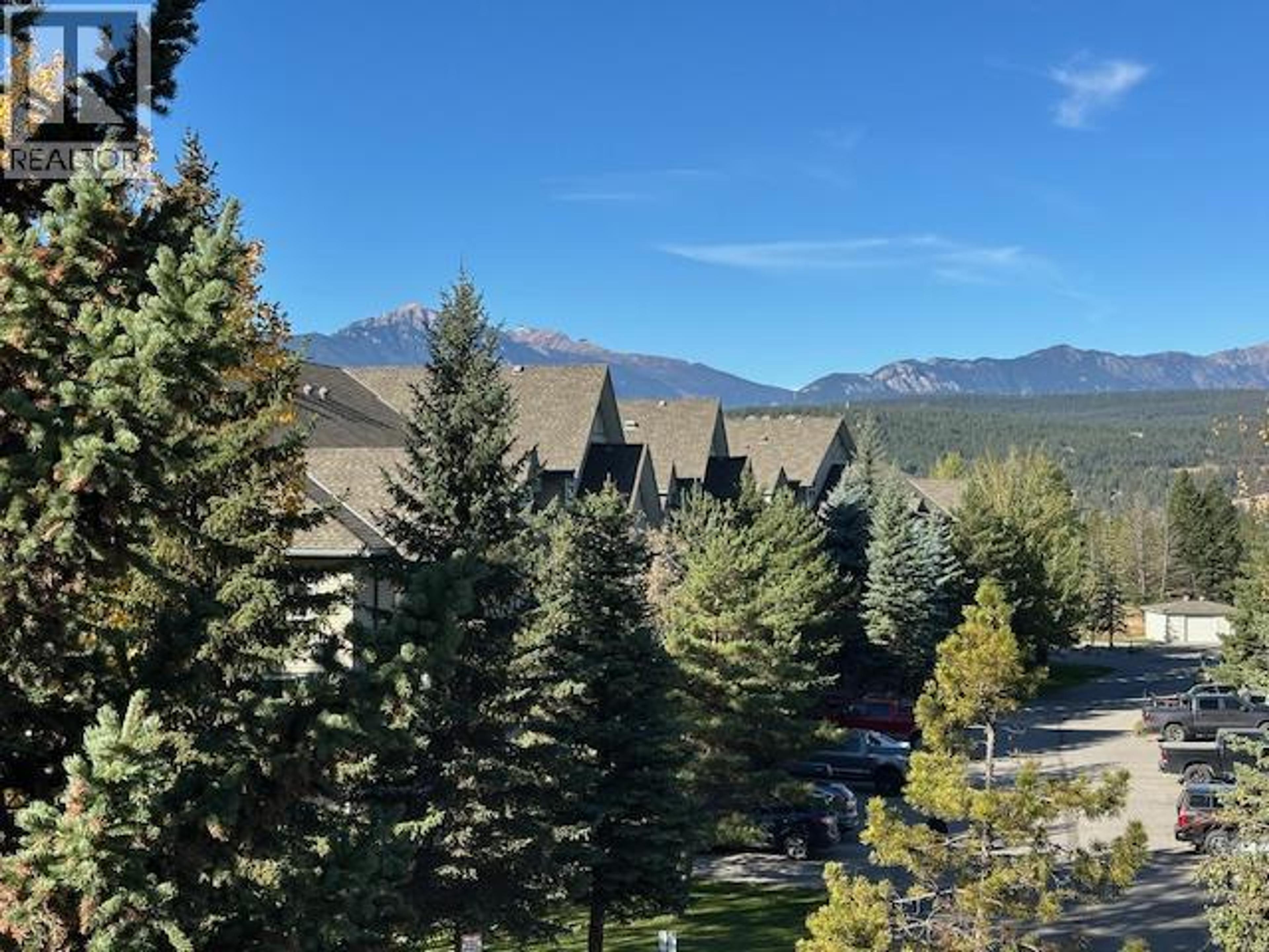 4769 Forsters Landing, Radium Hot Springs - Exteriors - Full Complex View - Photo 1