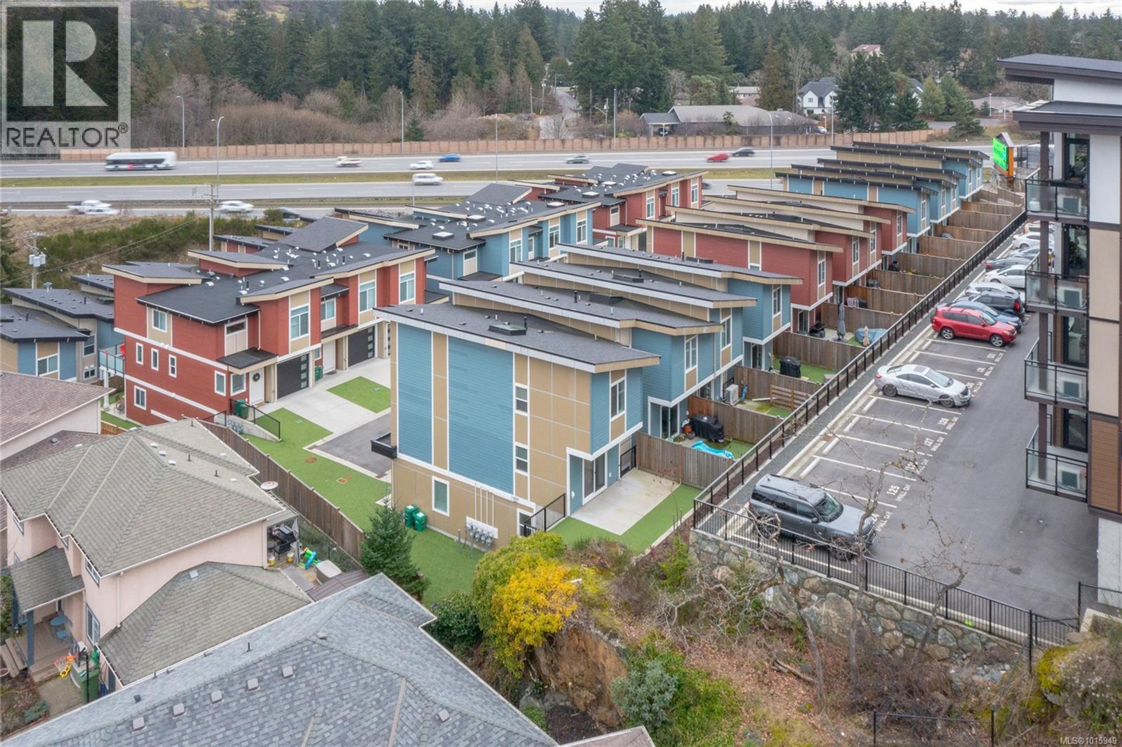 629 Selwyn Close, Langford - Exteriors - Full Complex View, Drone/Aerial View - Photo 6