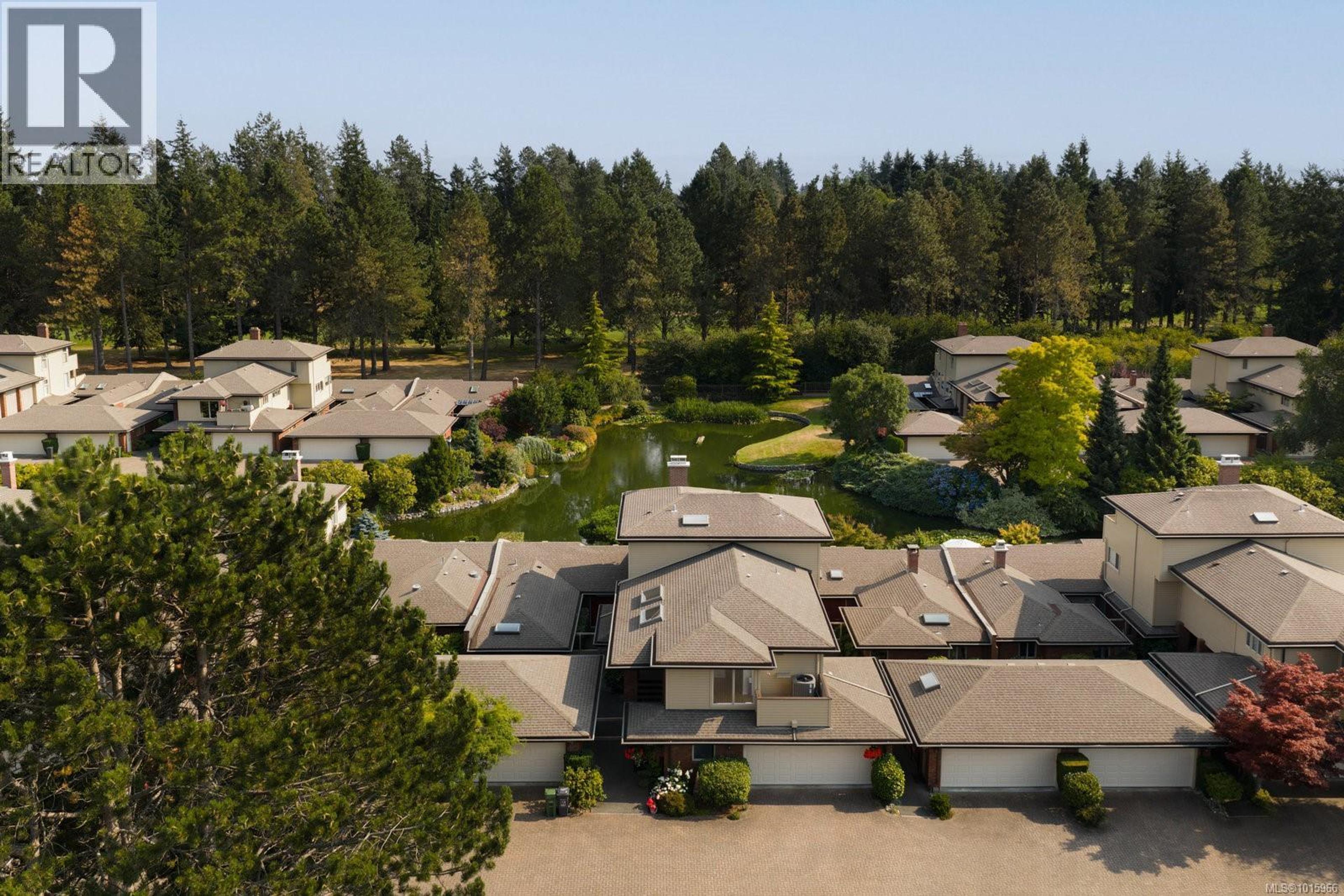 2345 Cedar Hill Cross Rd, Oak Bay - Exteriors - Full Complex View, Drone/Aerial View - Photo 7