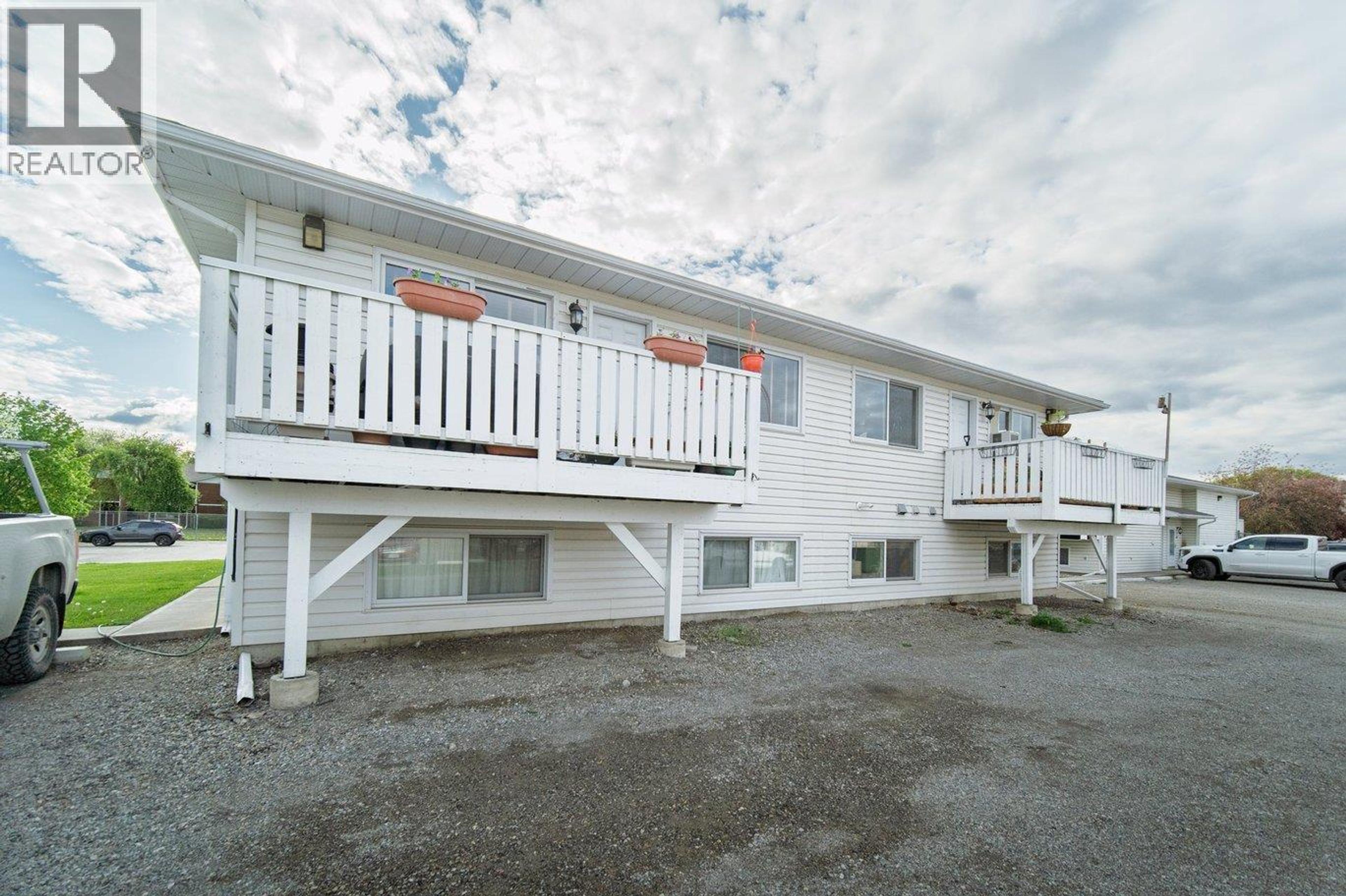 2401 12th Street N Street N, Cranbrook - Exteriors - Photo 4