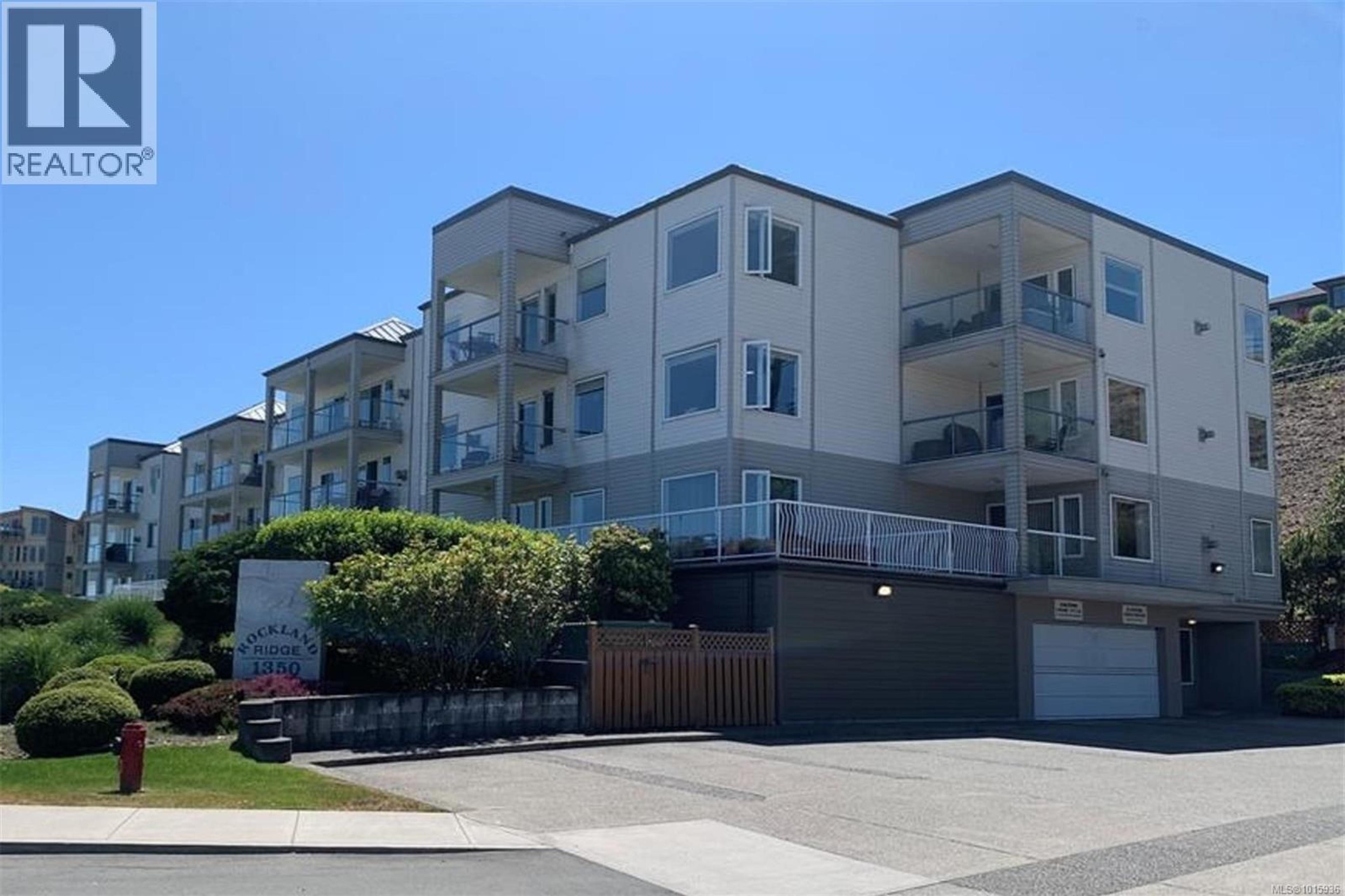 1350 Island Hwy S, Campbell River - Exteriors - Photo 1