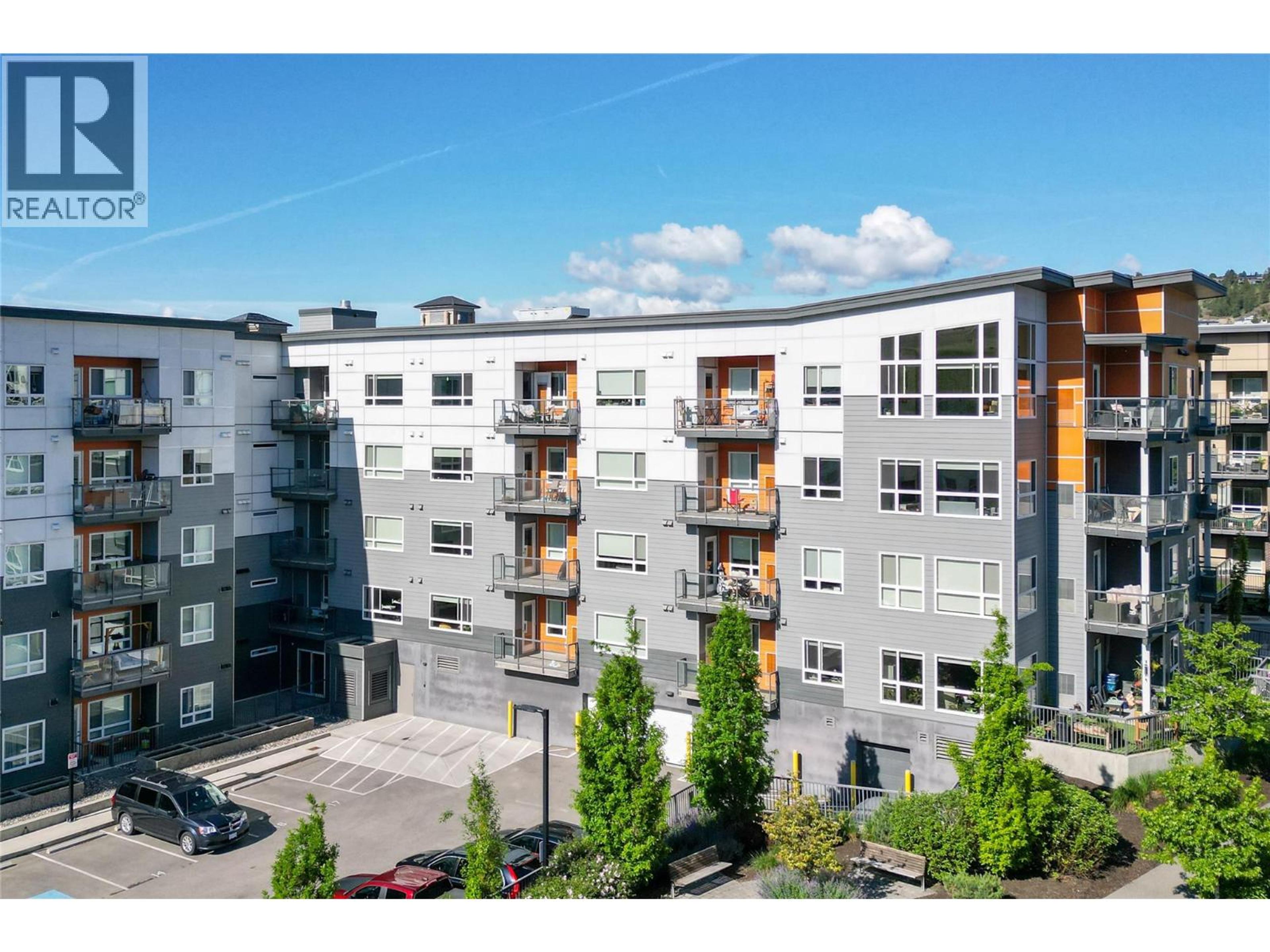 722 Valley Road, Kelowna - Exteriors - Full Complex View - Photo 2