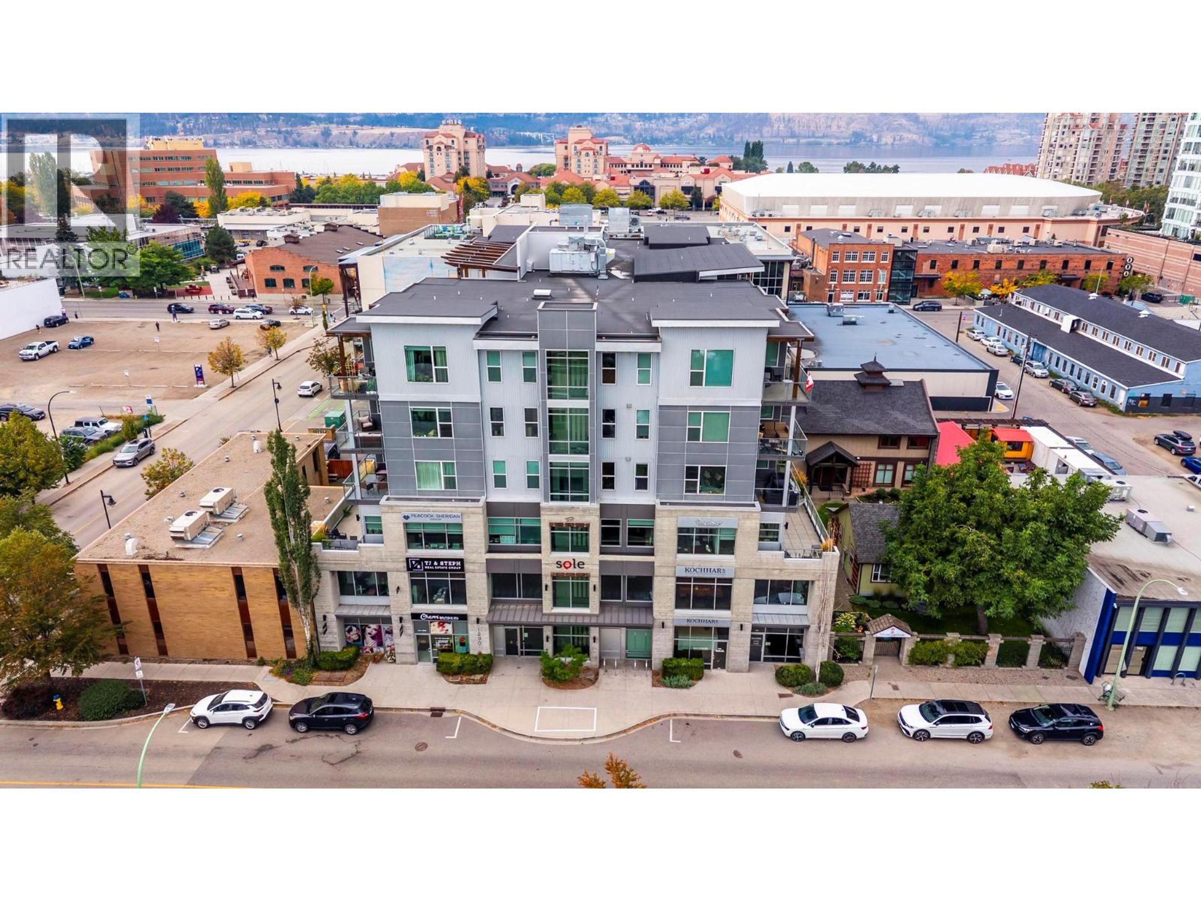 1290 St. Paul Street, Kelowna - Exteriors - Drone/Aerial View - Photo 1