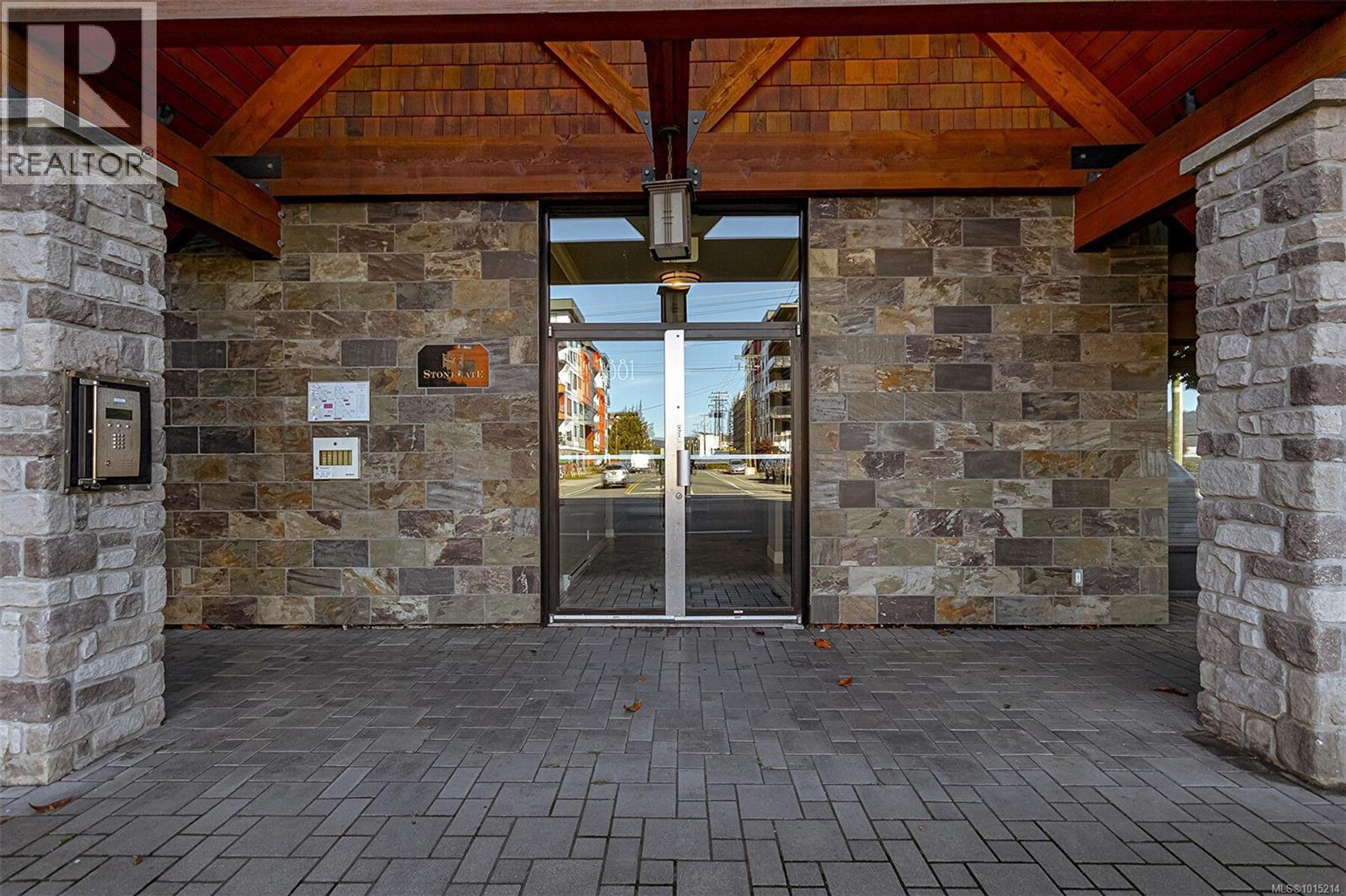 2881 Peatt Rd, Langford - Exteriors - Photo 2