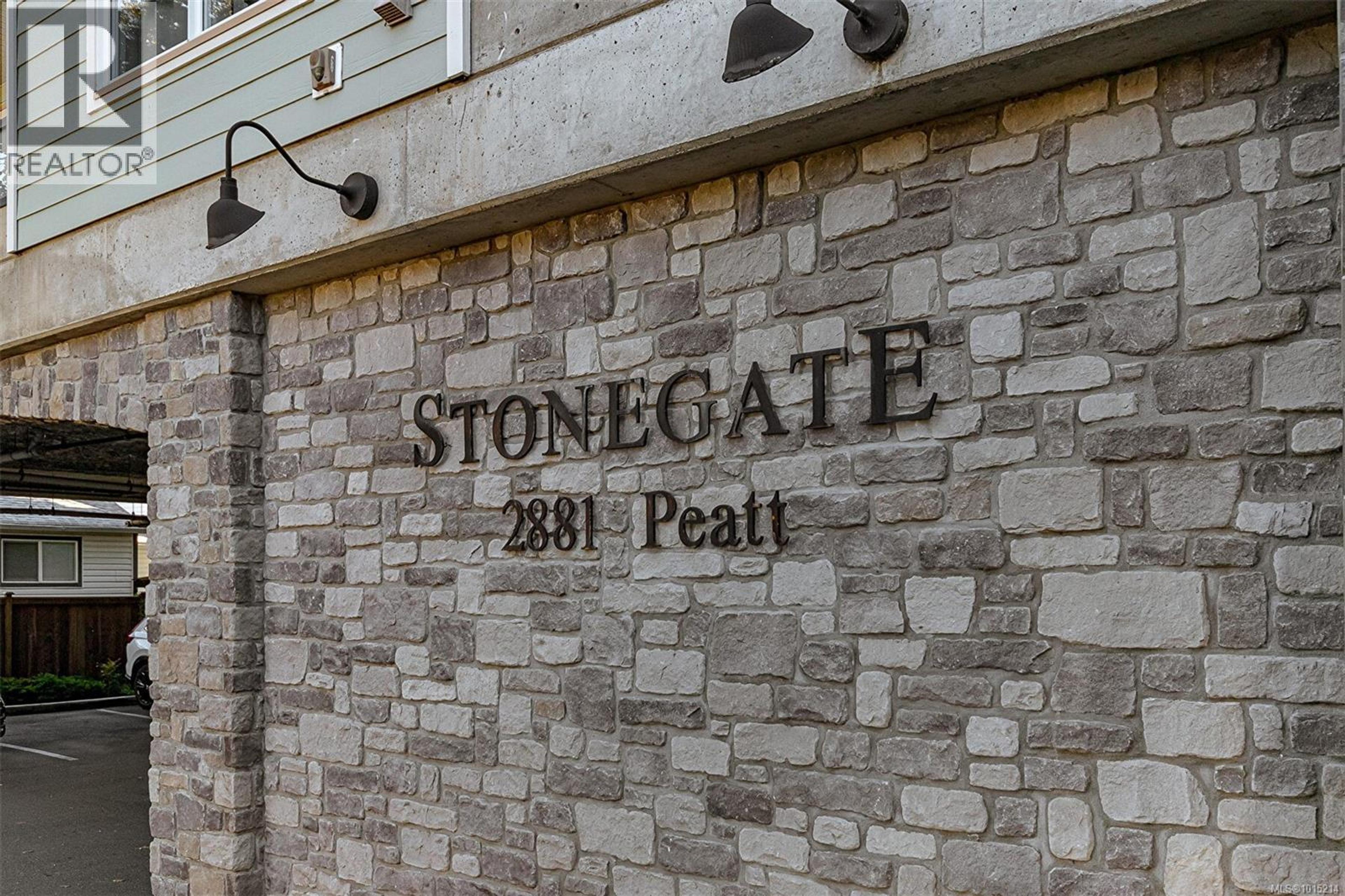 2881 Peatt Rd, Langford - Exteriors - Photo 4