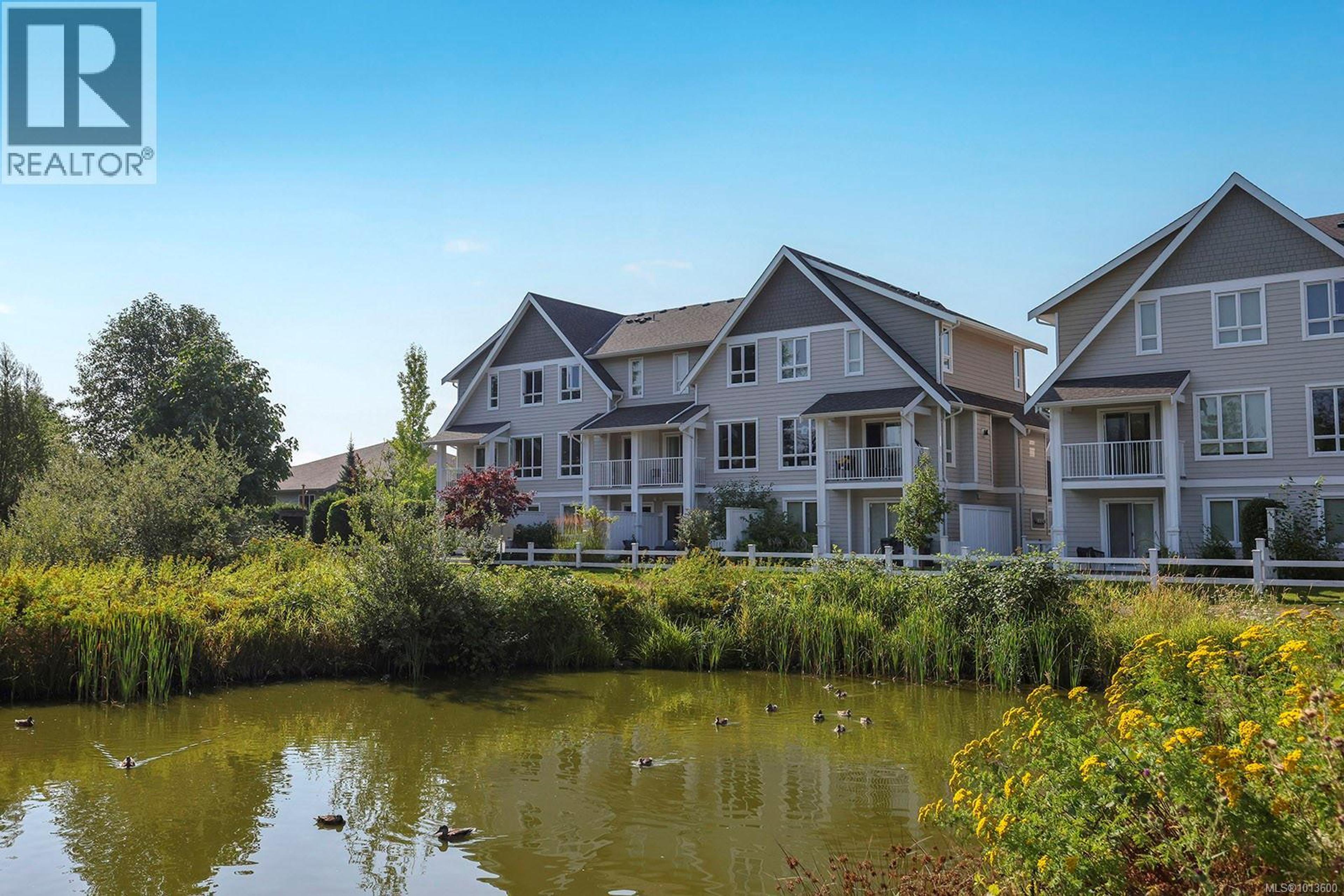 700 Lancaster Way, Comox - Exteriors - Full Complex View - Photo 9