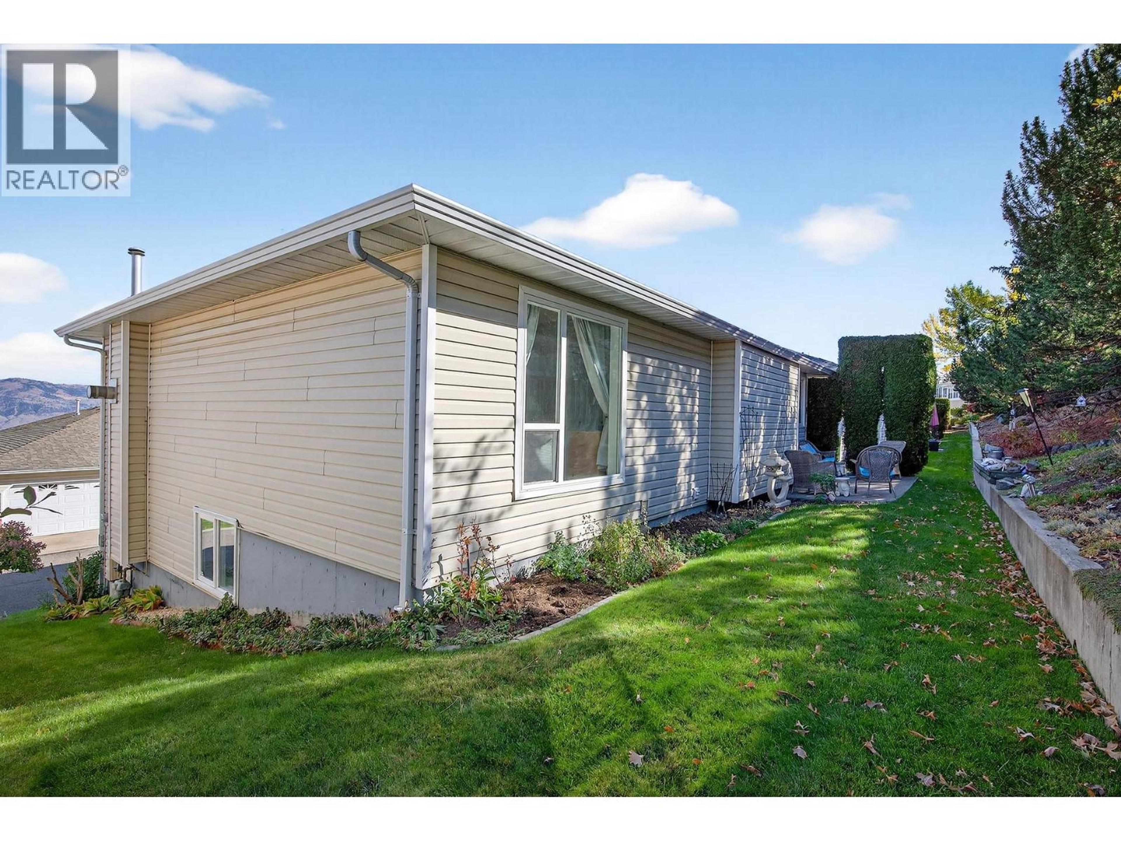 2030 Van Horne Drive, Kamloops - Exteriors - Photo 3