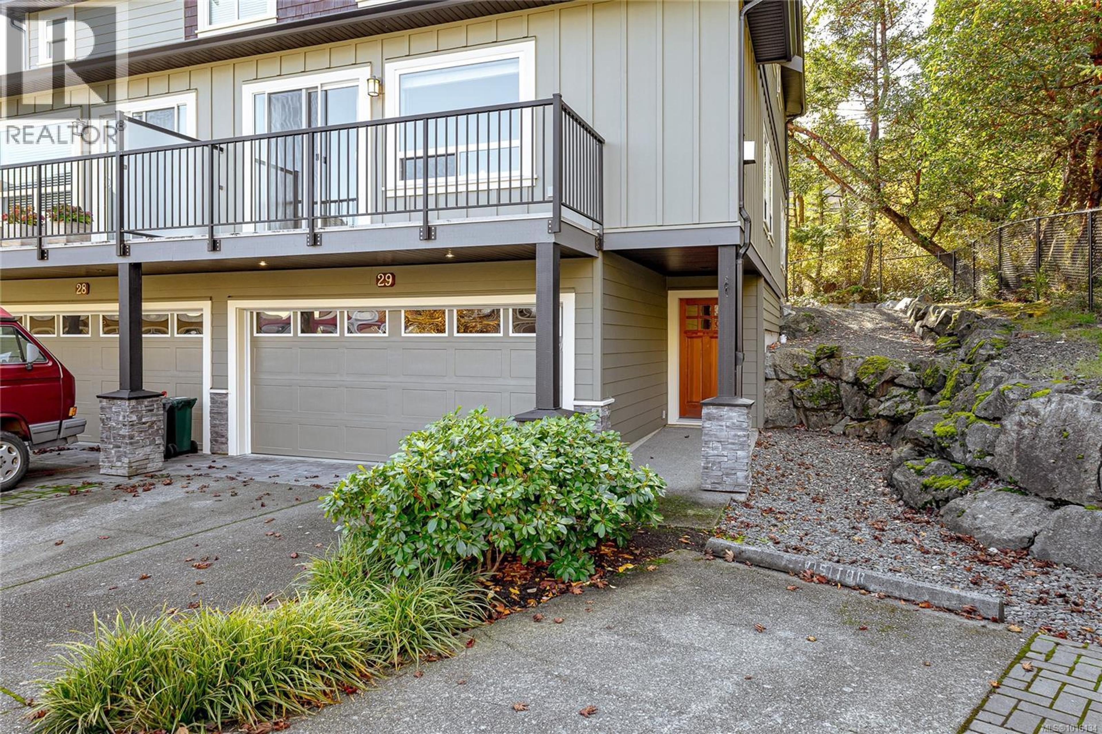 2319 Chilco Rd, View Royal - Exteriors - Photo 5