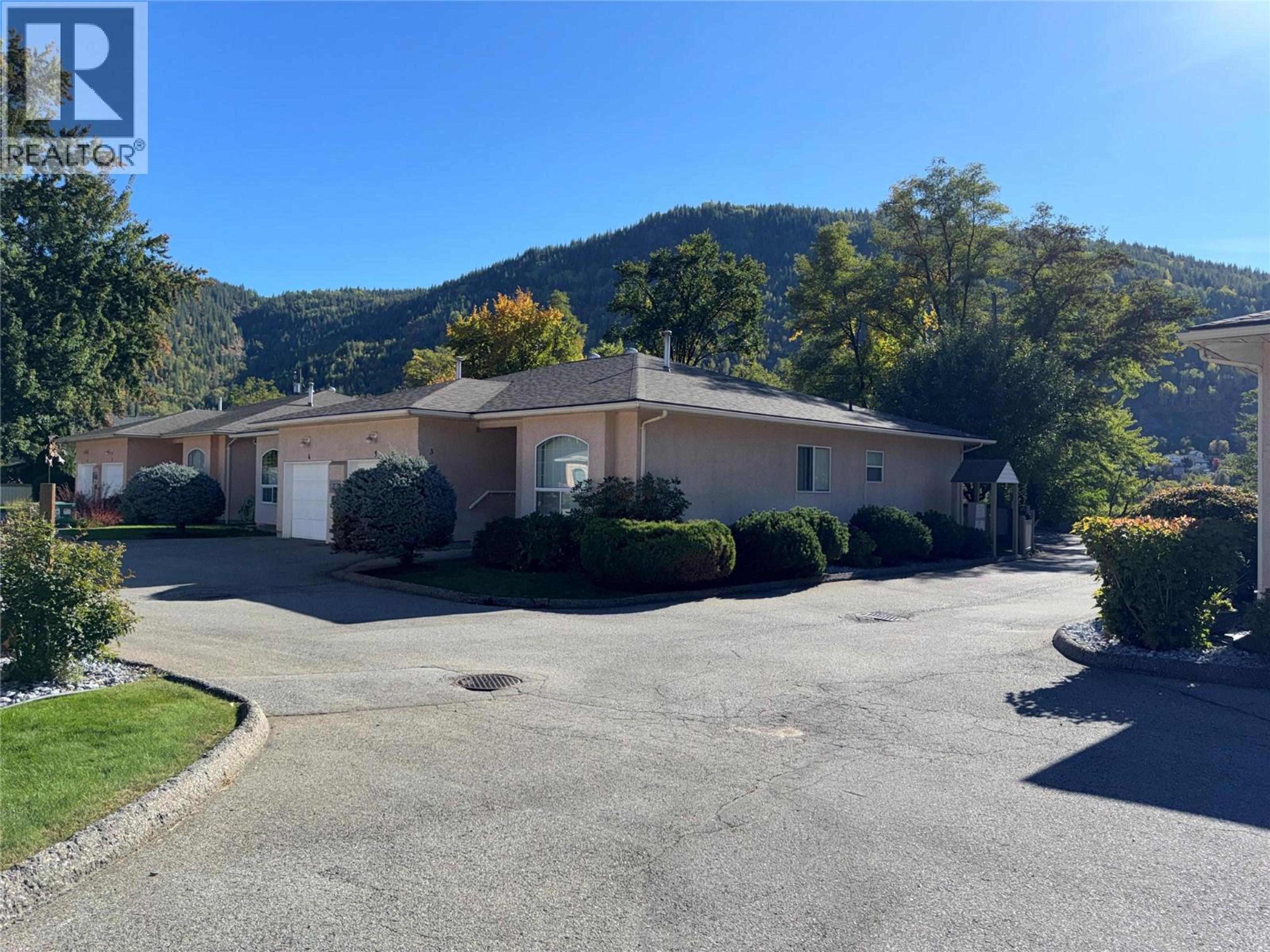 2205 Rockland Avenue, Trail - Exteriors - Full Complex View - Photo 2