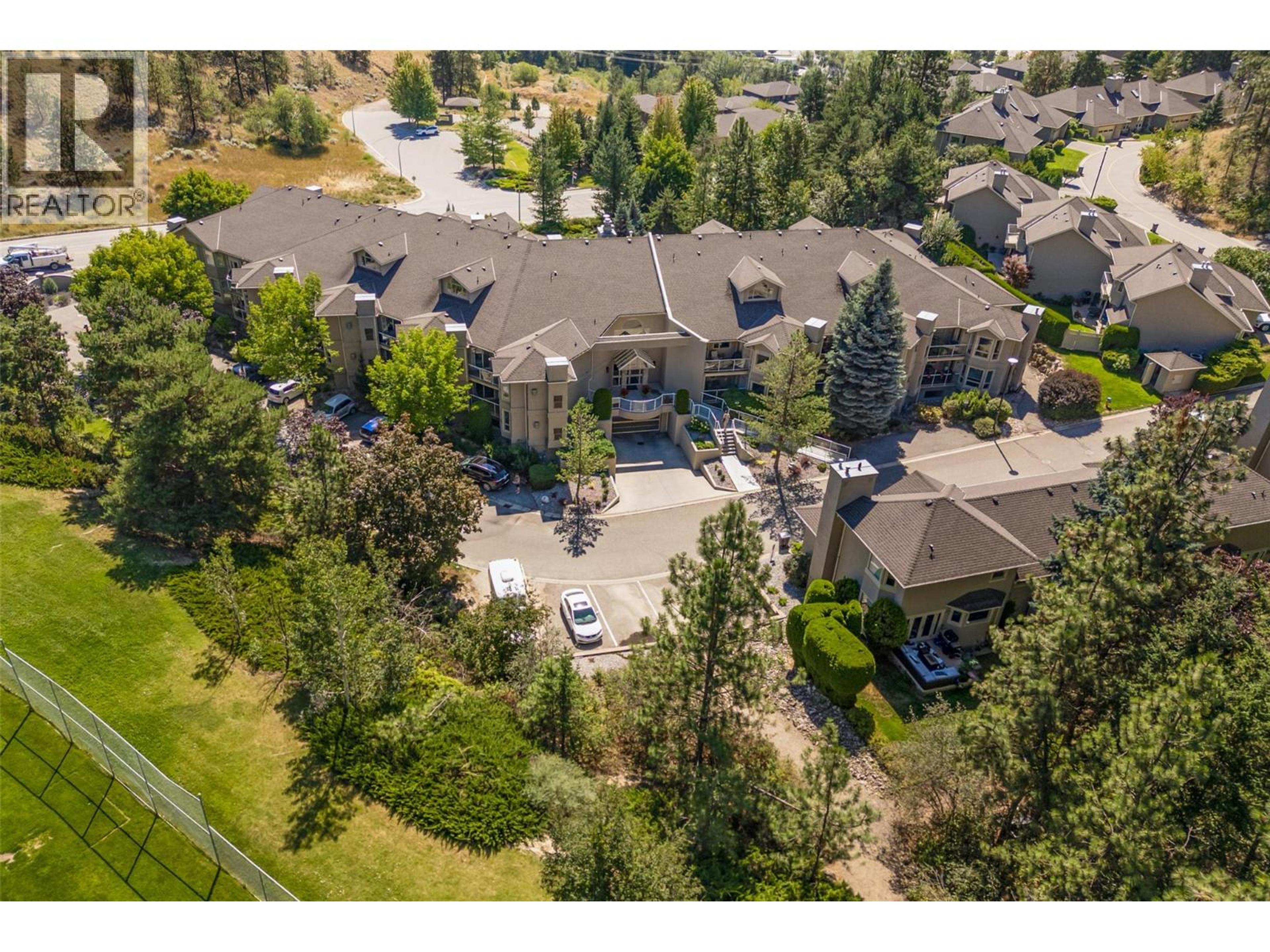980 DILWORTH Drive, Kelowna - Exteriors - Full Complex View, Drone/Aerial View - Photo 7