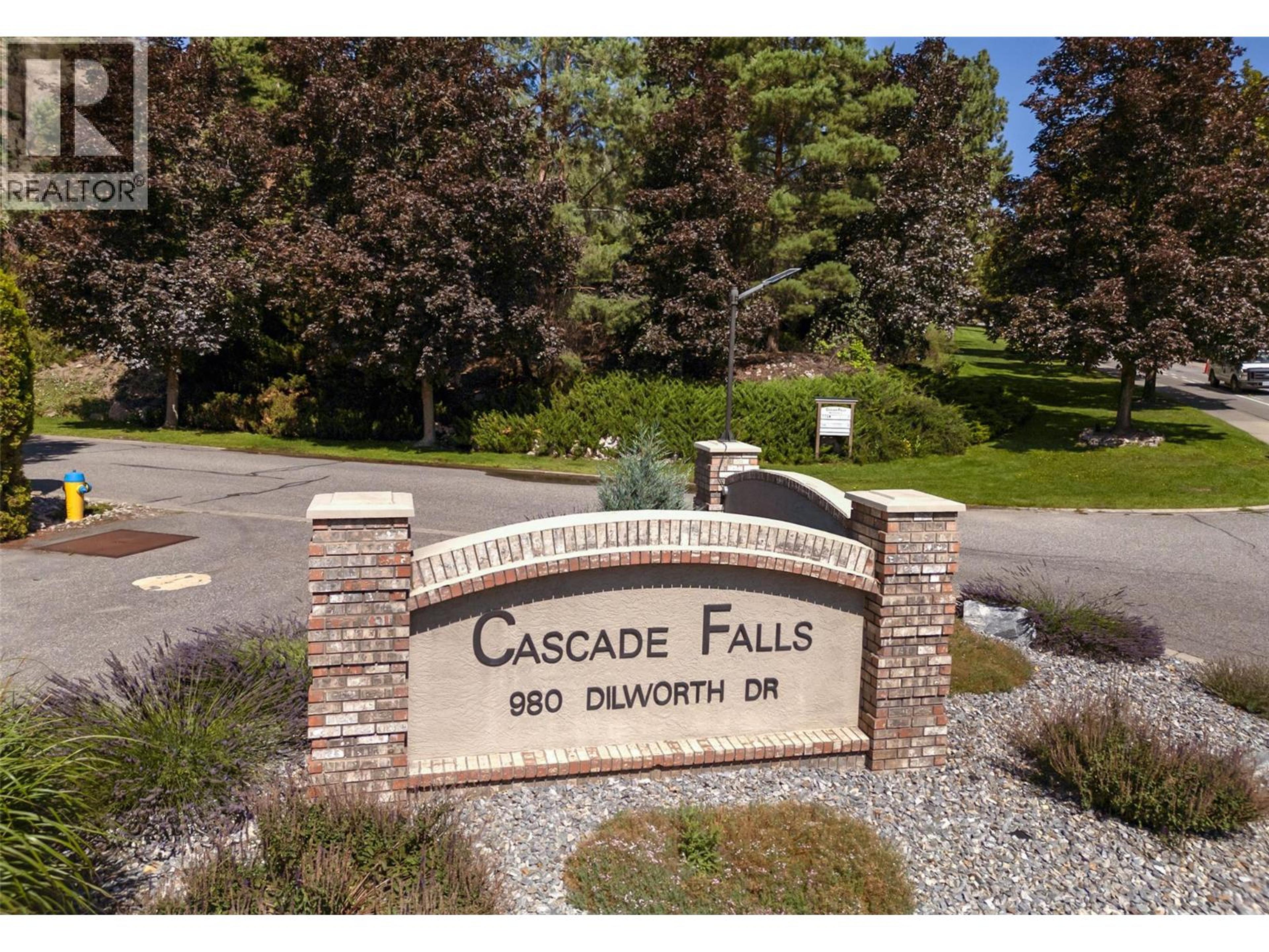 980 DILWORTH Drive, Kelowna - Exteriors - Photo 11