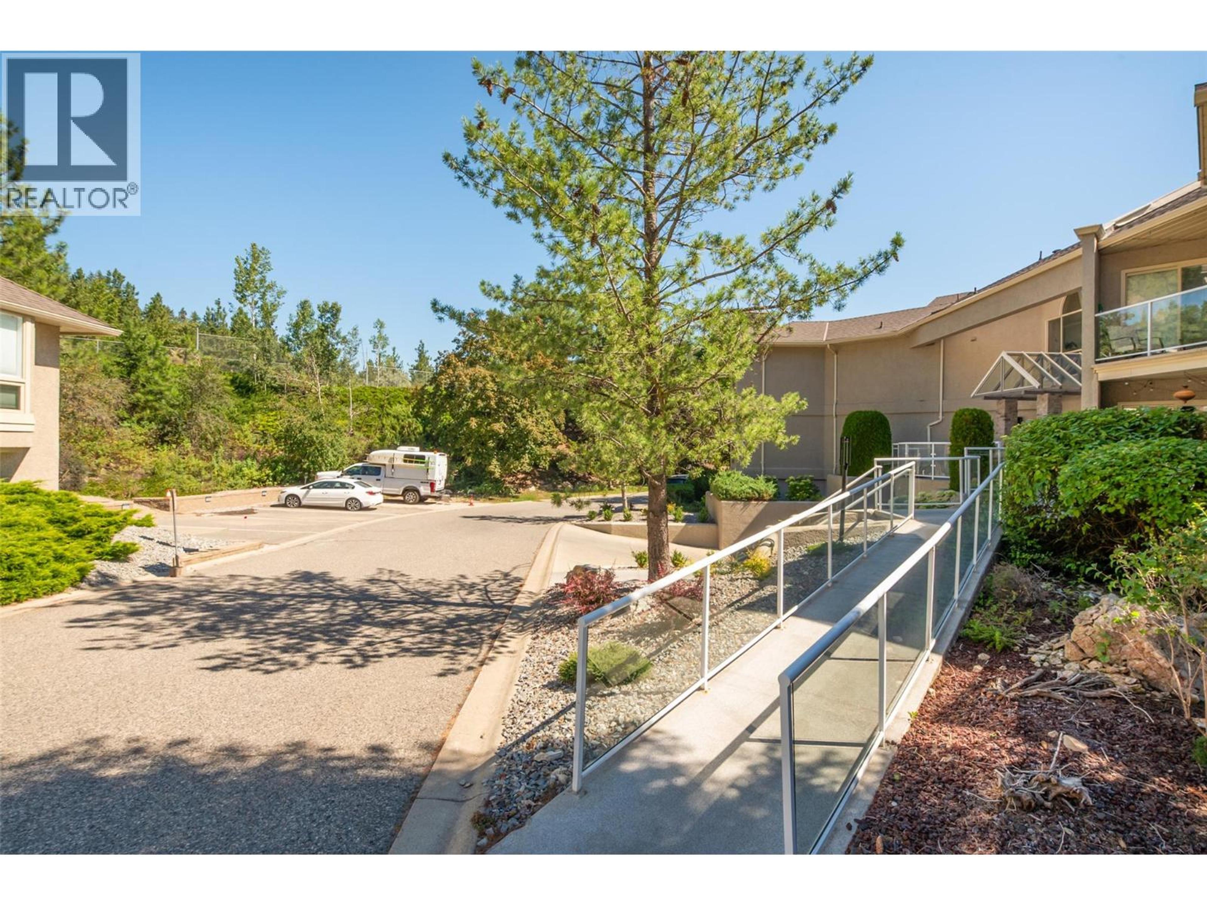 980 DILWORTH Drive, Kelowna - Exteriors - Full Complex View - Photo 12