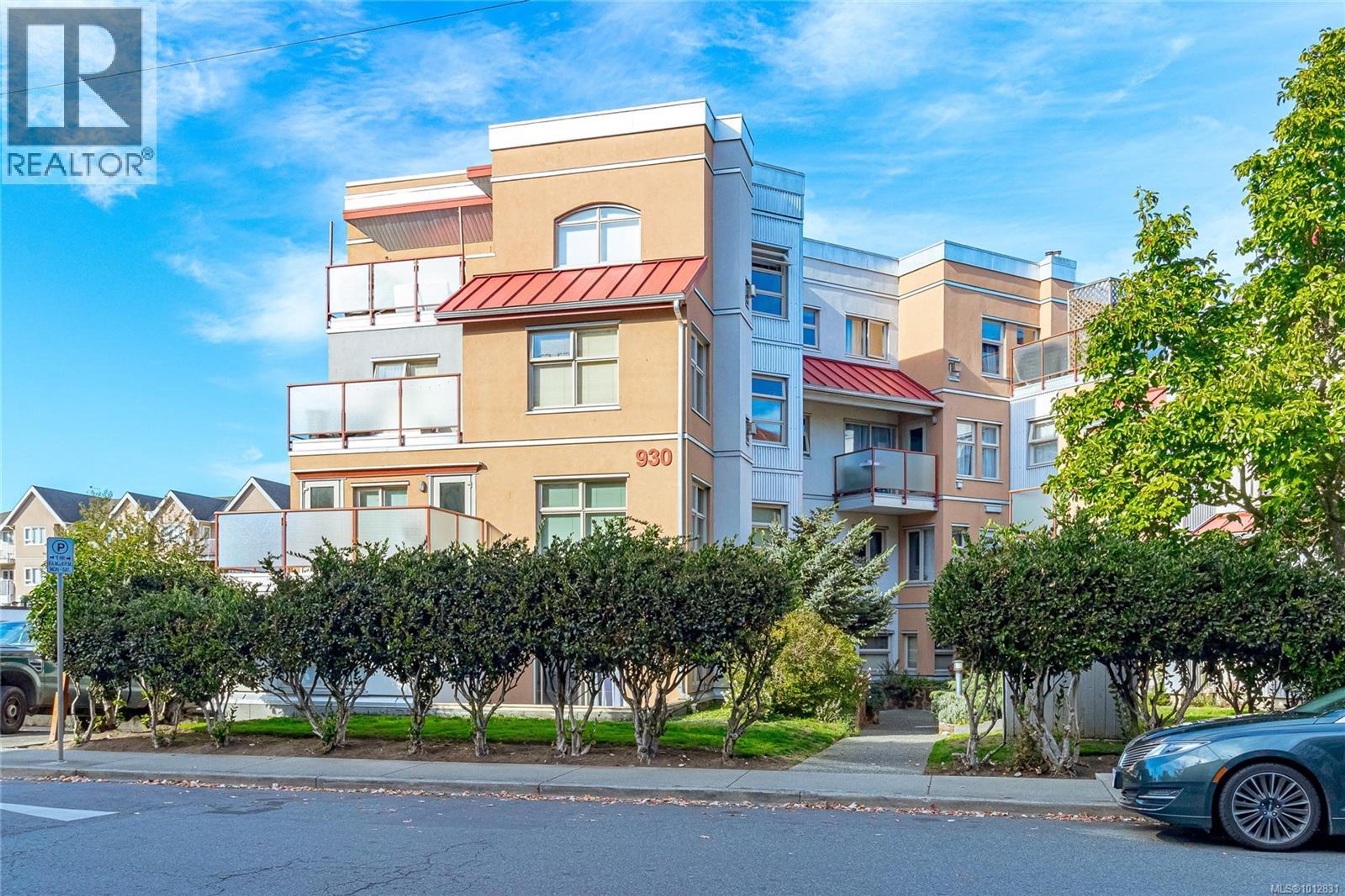 930 North Park St, Victoria - Exteriors - Photo 1