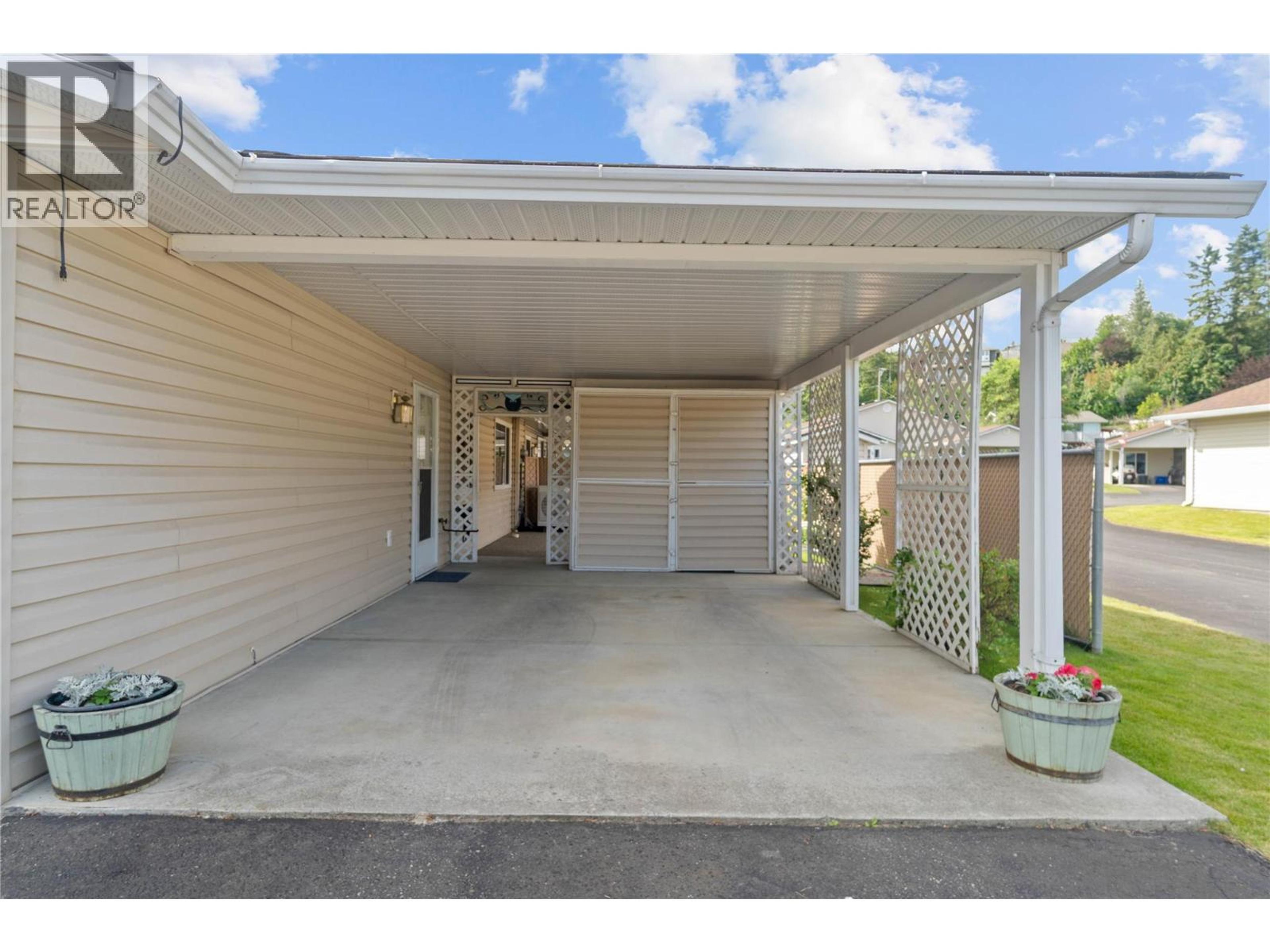 153 Salmon Arm Drive, Enderby - Exteriors - Photo 2