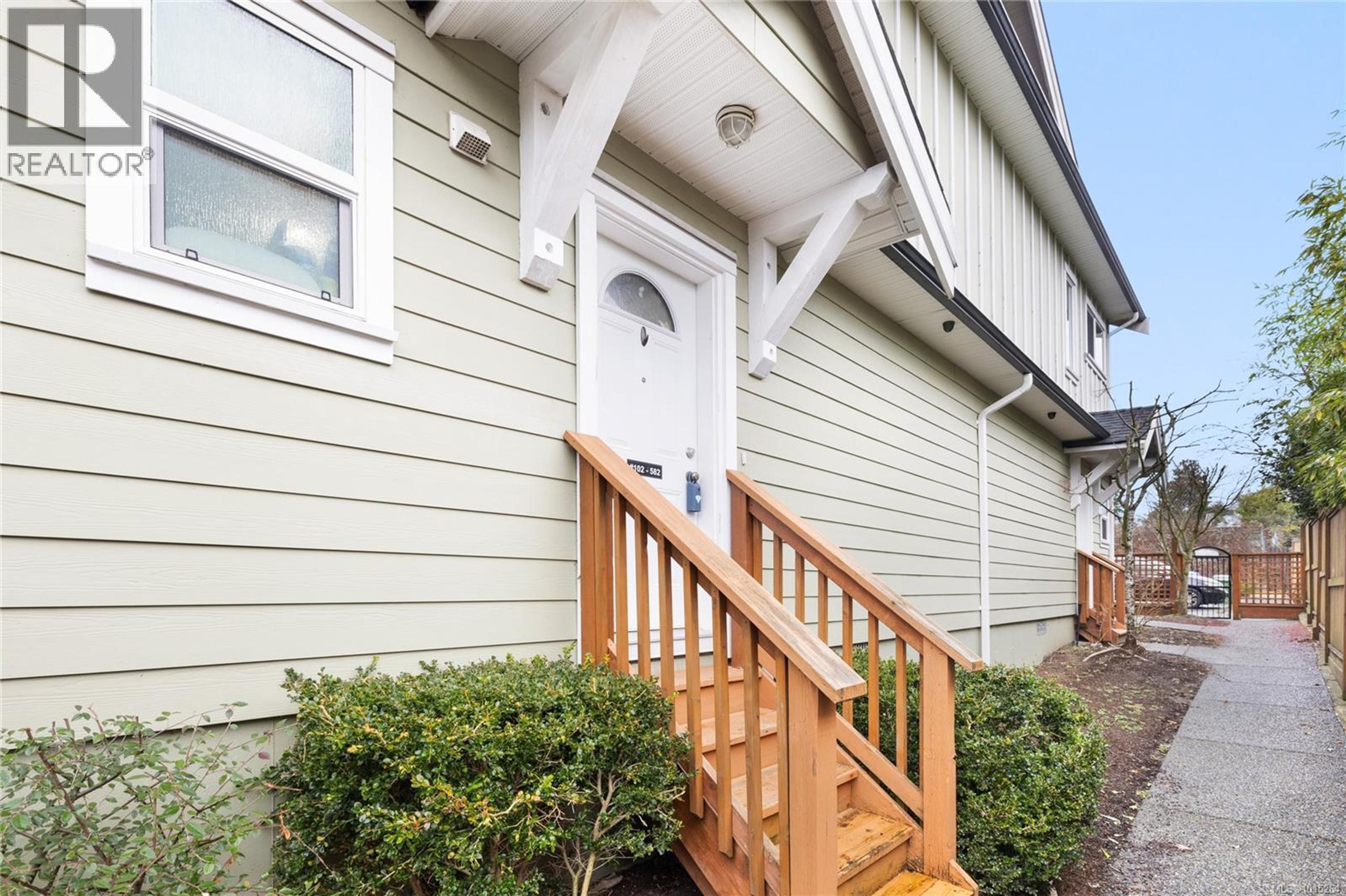 582 Rosehill St, Nanaimo - Exteriors - Photo 4