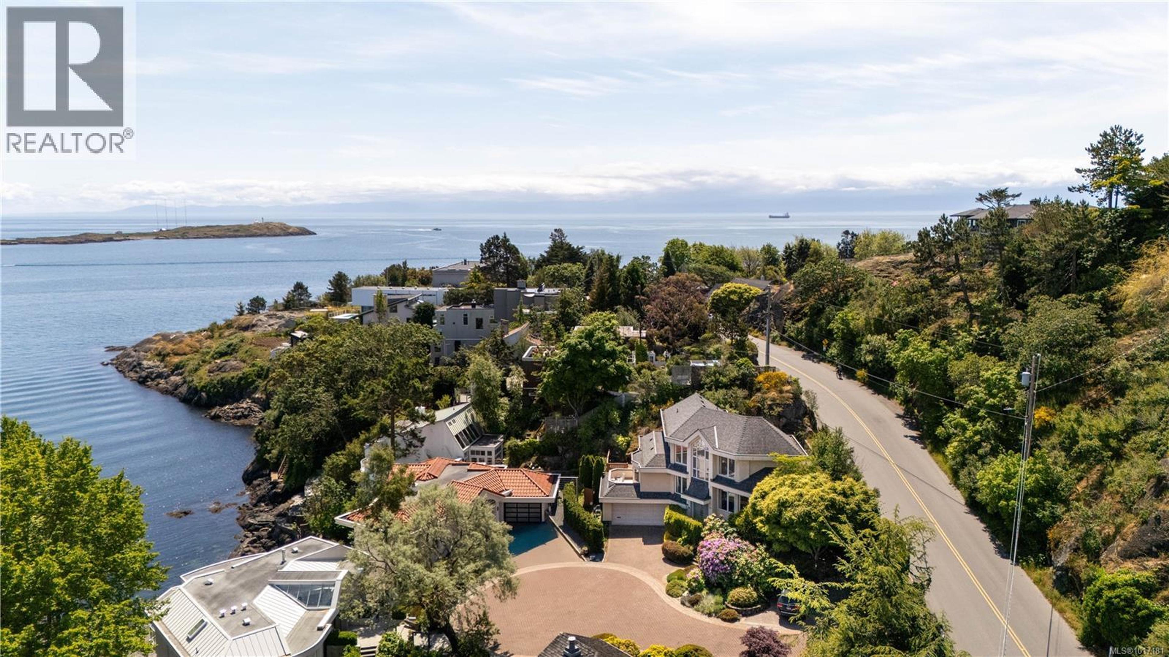 335 King George Terr, Oak Bay - Exteriors - Full Complex View, Drone/Aerial View - Photo 3