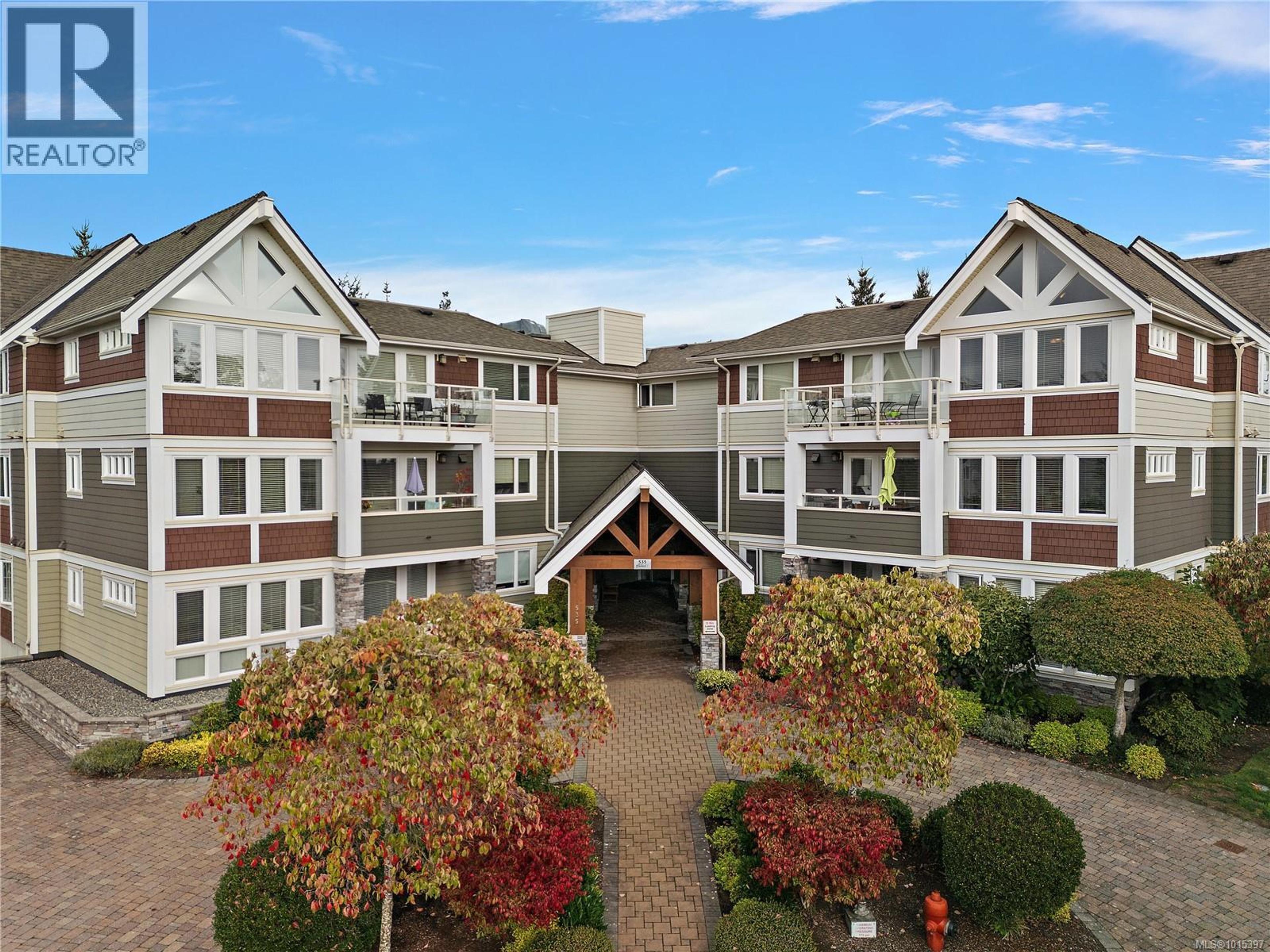 535 Heatherdale Lane, Saanich - Exteriors - Full Complex View - Photo 1