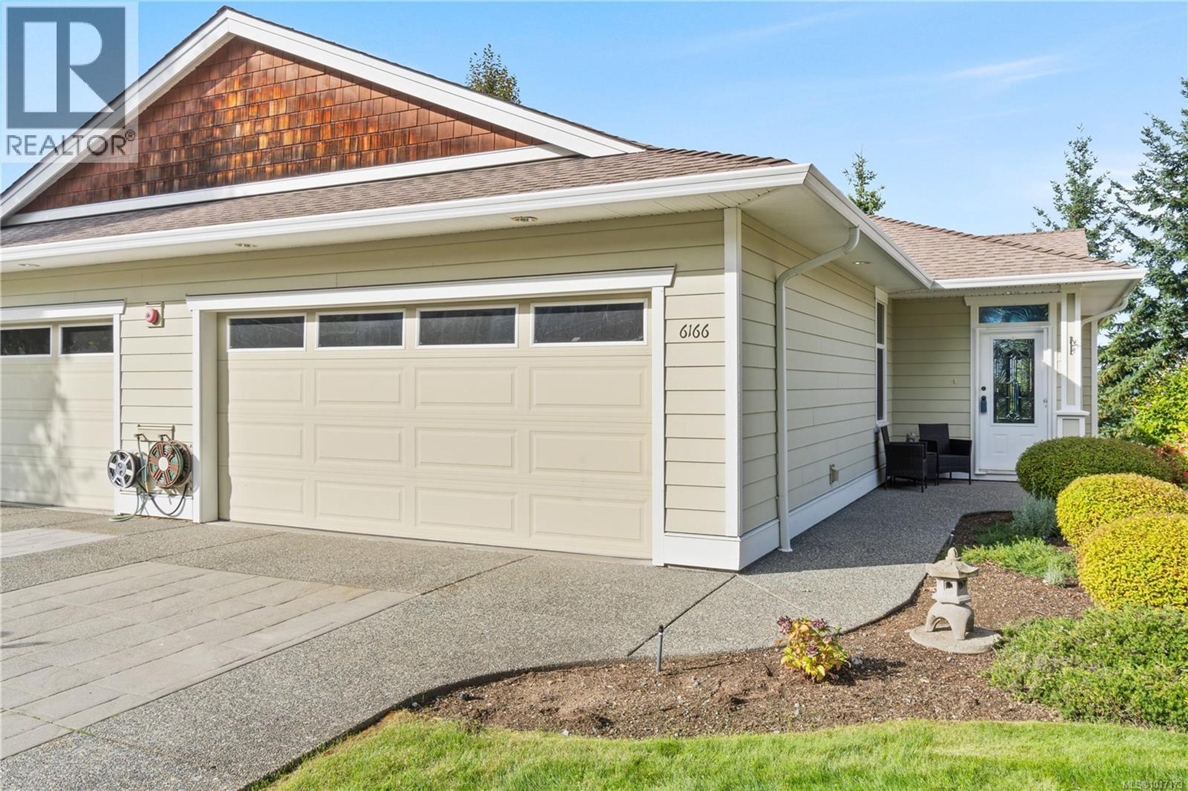 6166 Arlin Pl, Nanaimo - Exteriors - Photo 2