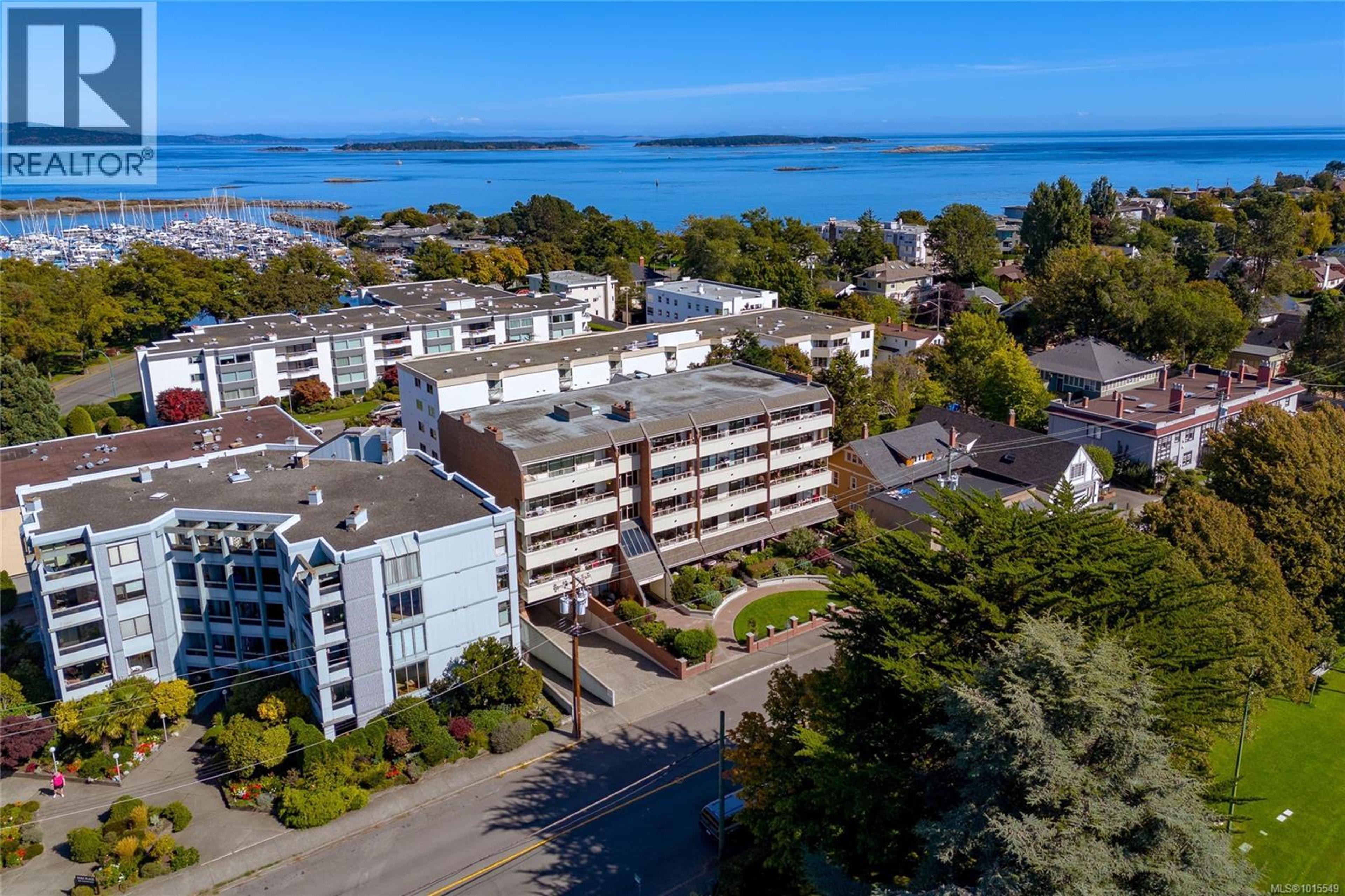1175 Newport Ave, Oak Bay - Exteriors - Full Complex View, Drone/Aerial View - Photo 2