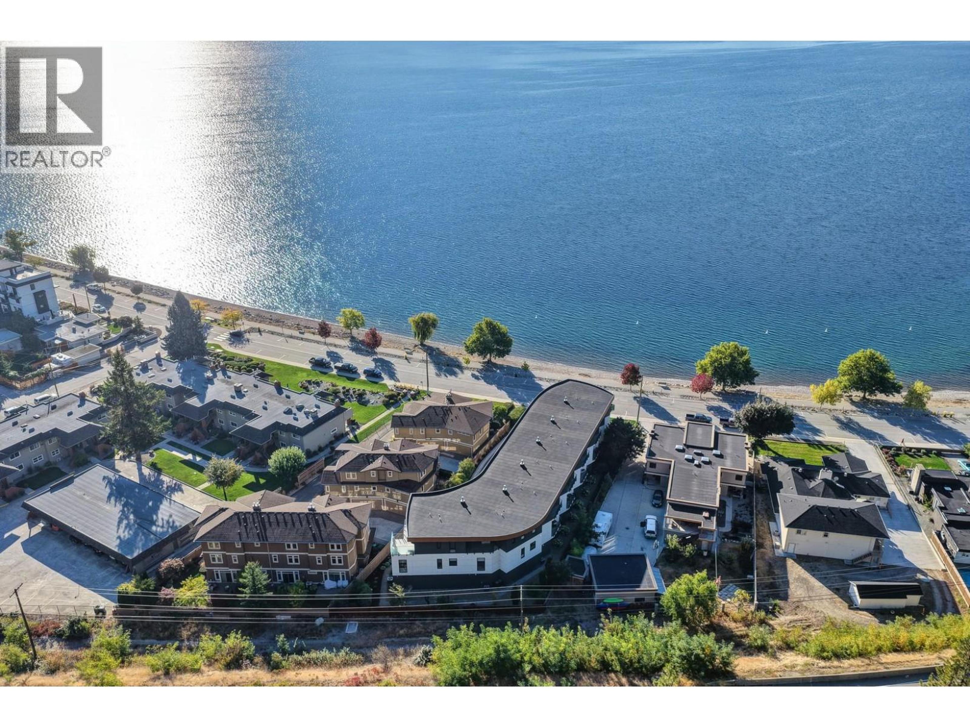 4364 Beach Avenue, Peachland - Exteriors - Full Complex View, Drone/Aerial View - Photo 6