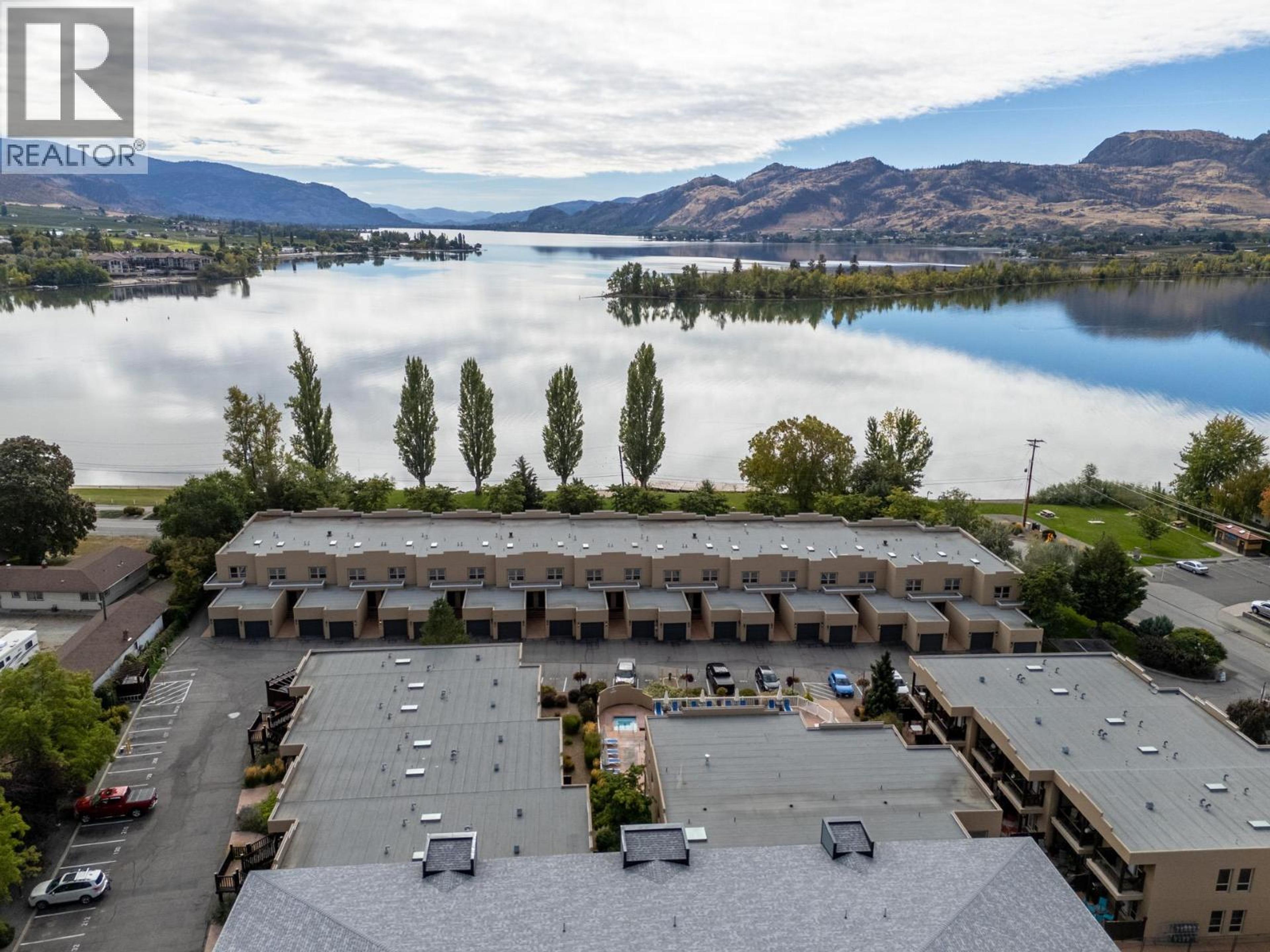 5401 Lakeshore Drive, Osoyoos - Exteriors - Full Complex View, Drone/Aerial View - Photo 5