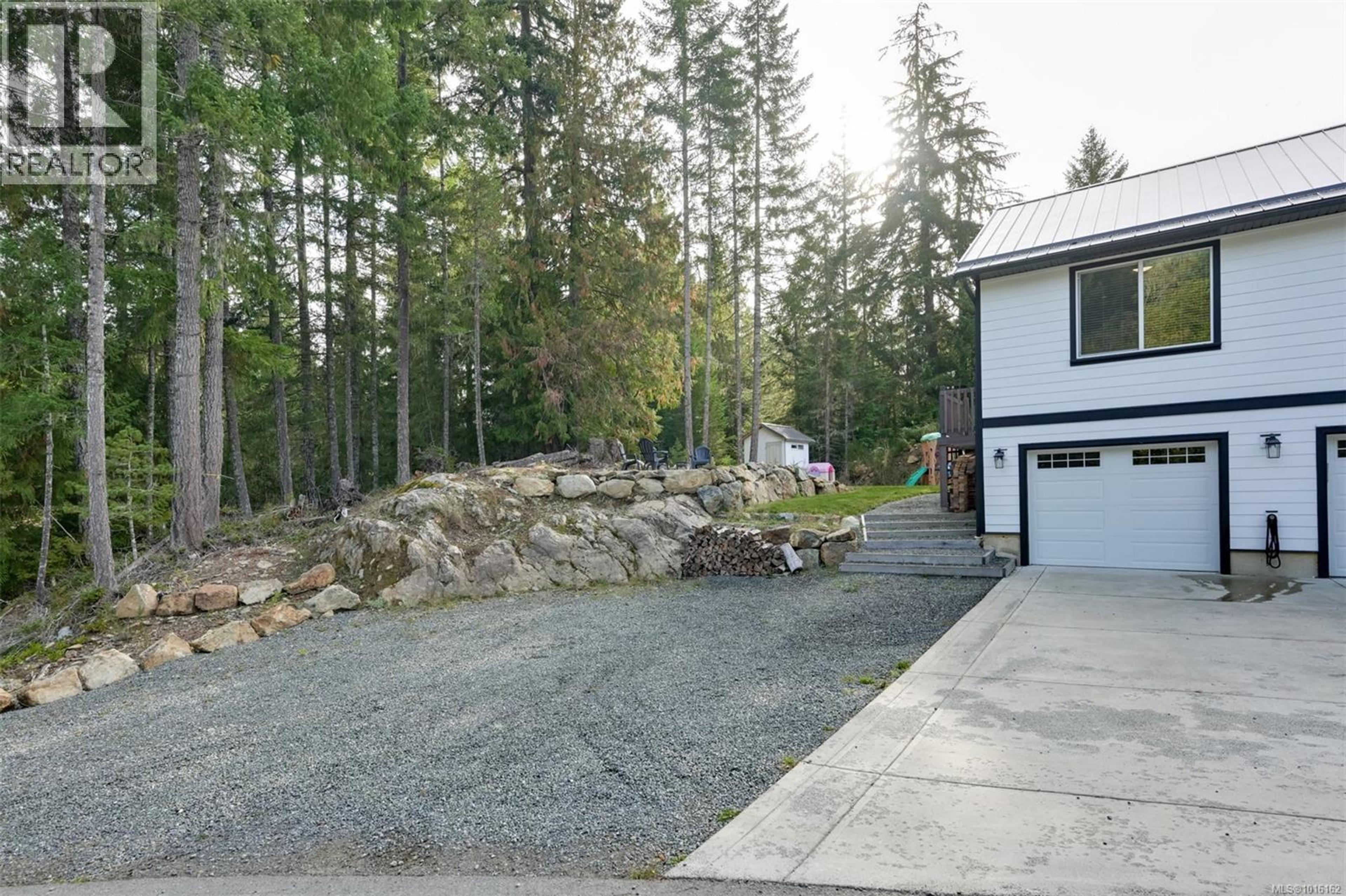 1141 Trailhead Lane, Shawnigan Lake - Exteriors - Photo 6