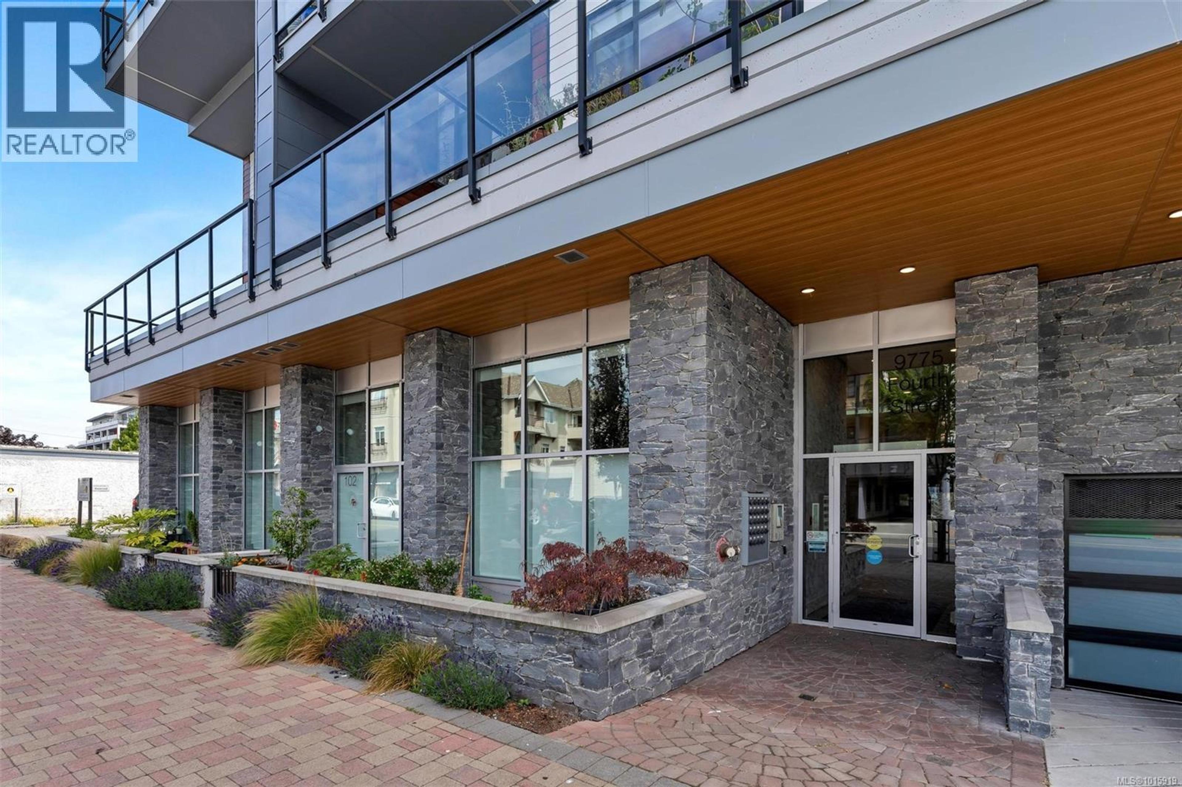 9775 Fourth St, Sidney - Exteriors - Photo 4