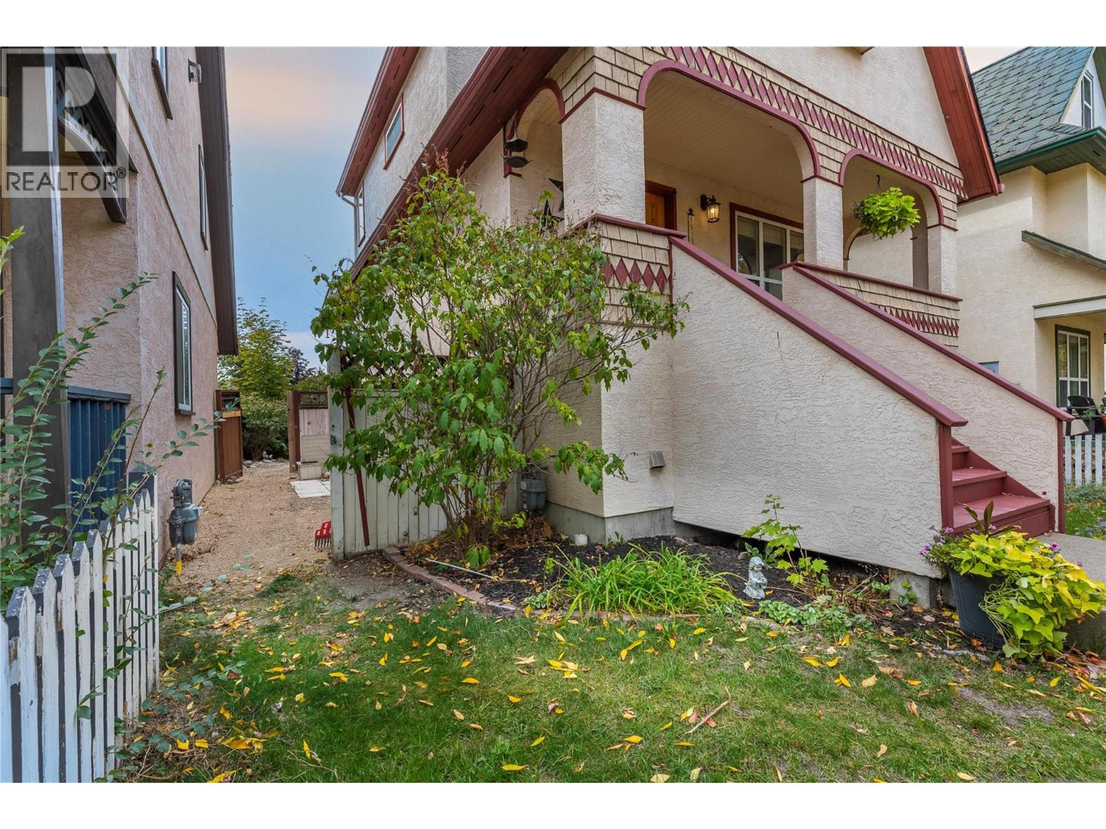 6973 Cummins Road, Vernon - Exteriors - Photo 4