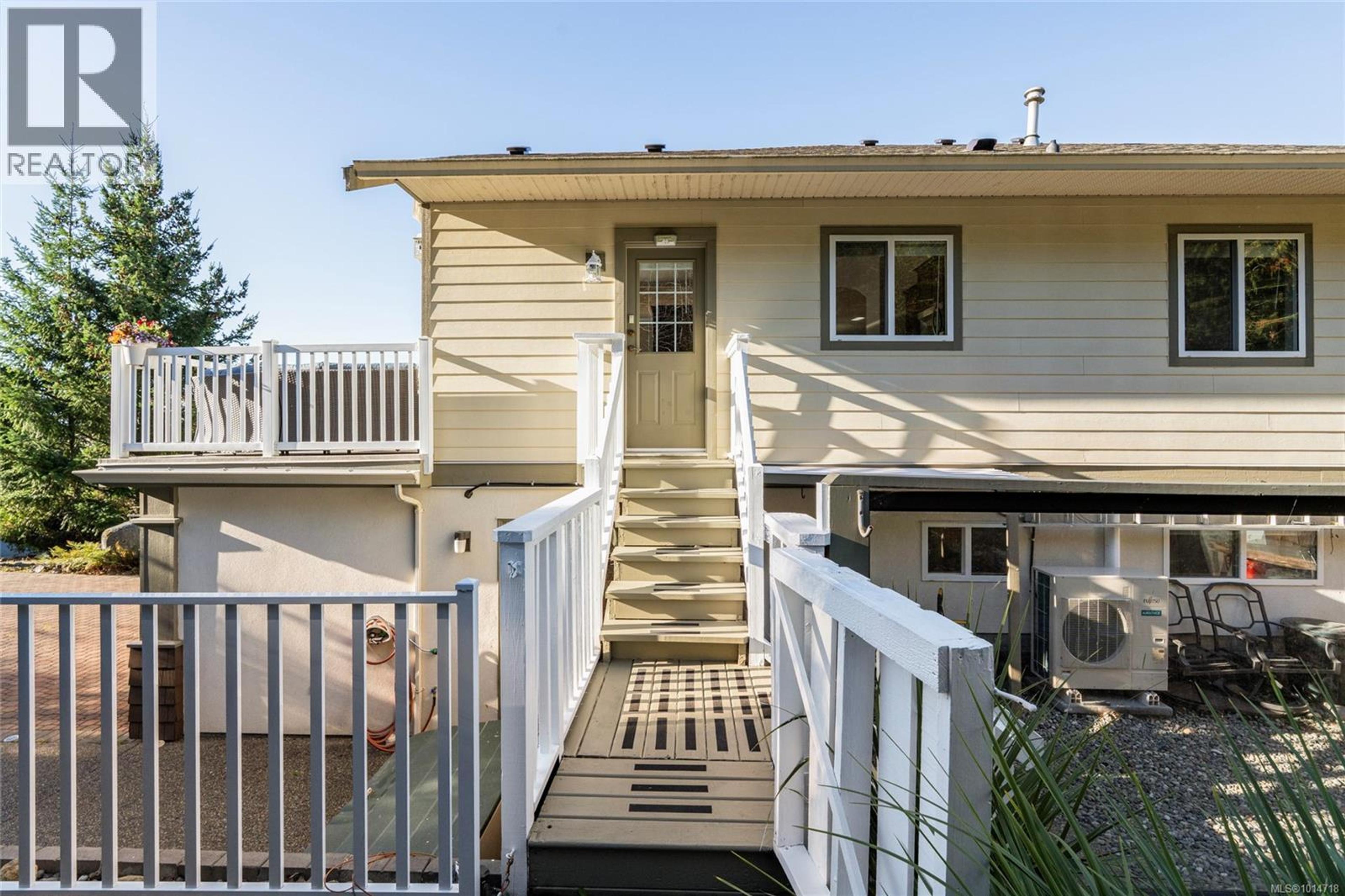 3556 Sun Hills, Langford - Exteriors - Photo 4