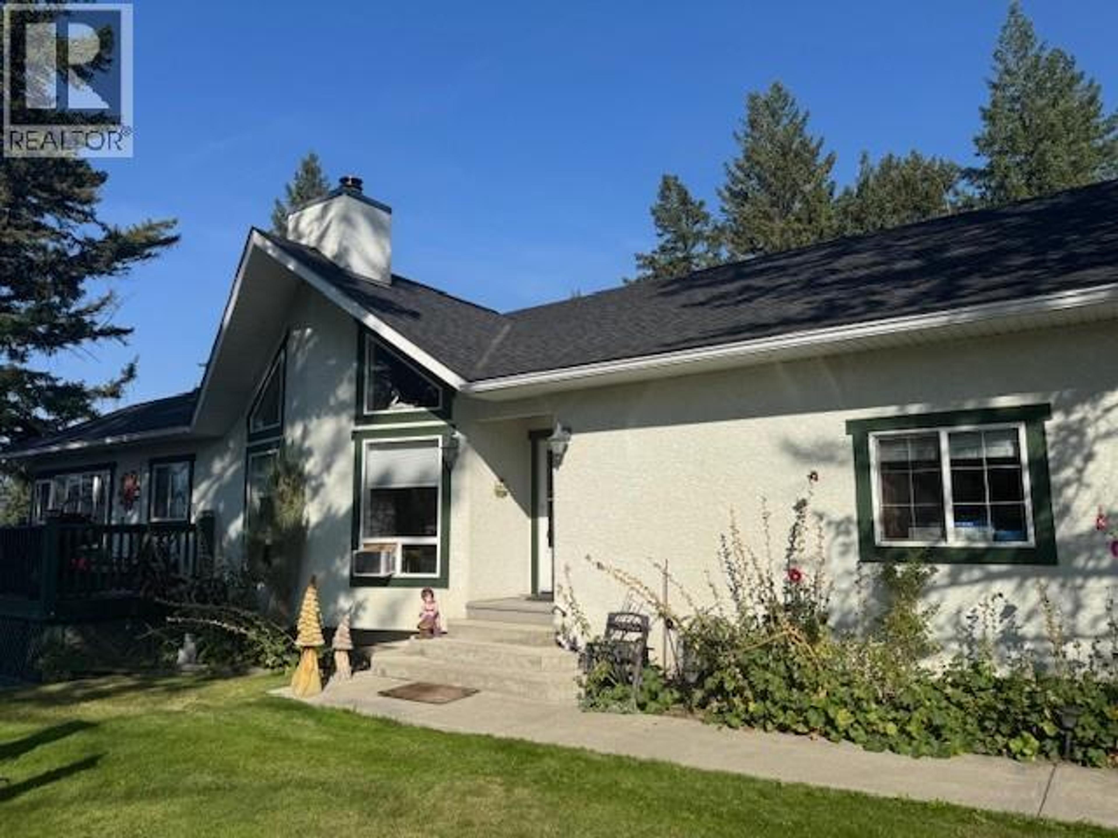 7369 Prospector Avenue, Radium Hot Springs - Exteriors - Photo 12