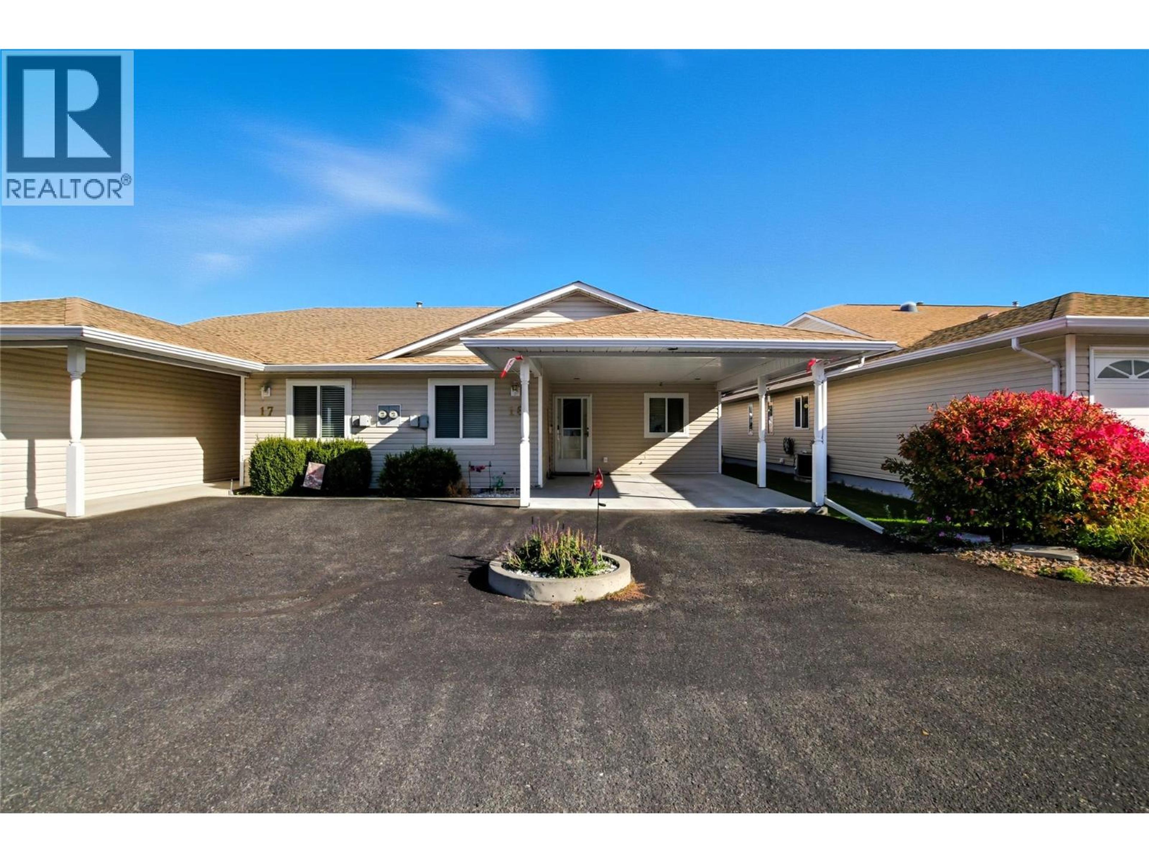 1195 14TH Street, Kamloops - Exteriors - Photo 2