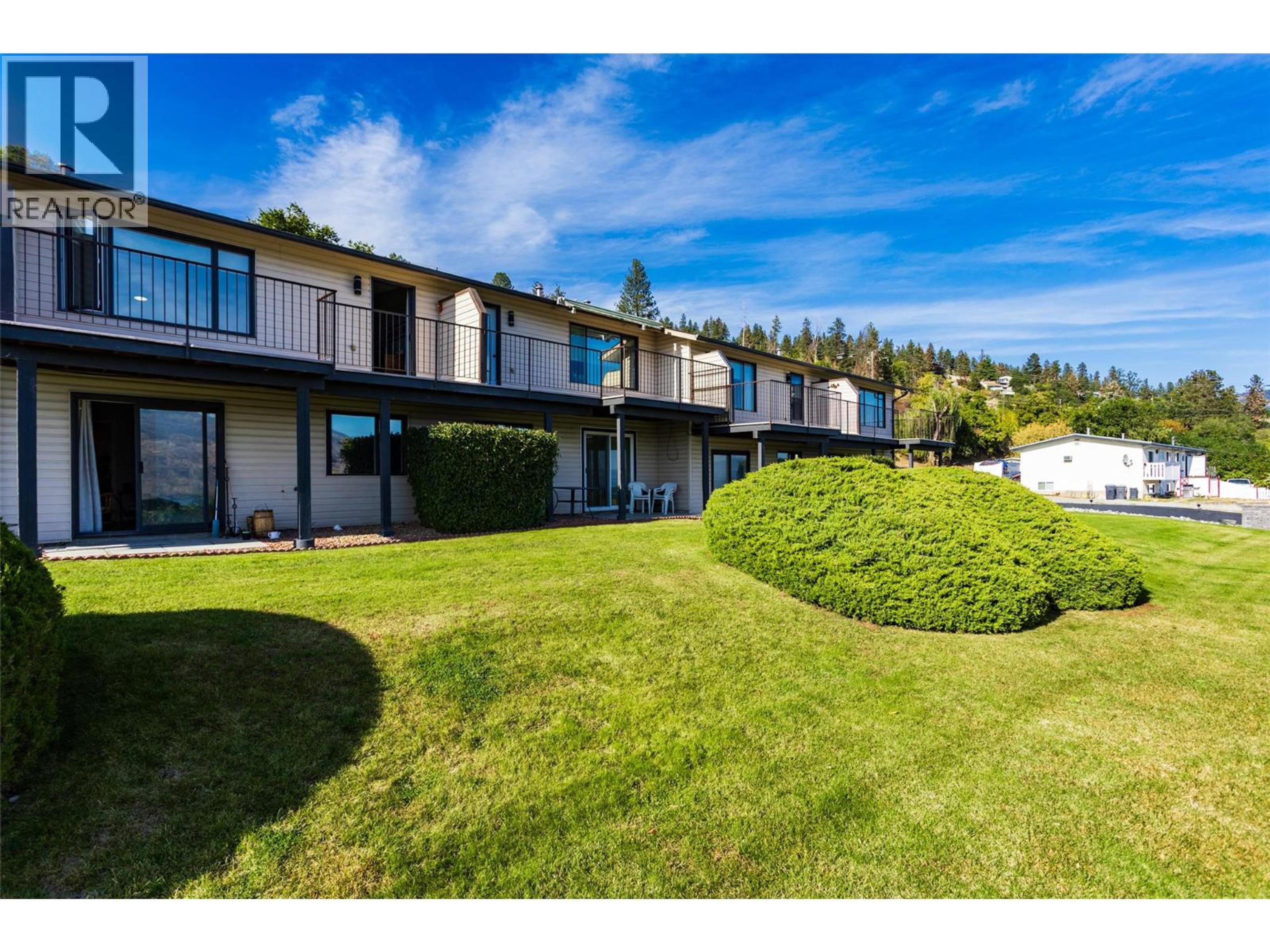 5970 Princess Street, Peachland - Exteriors - Full Complex View - Photo 6