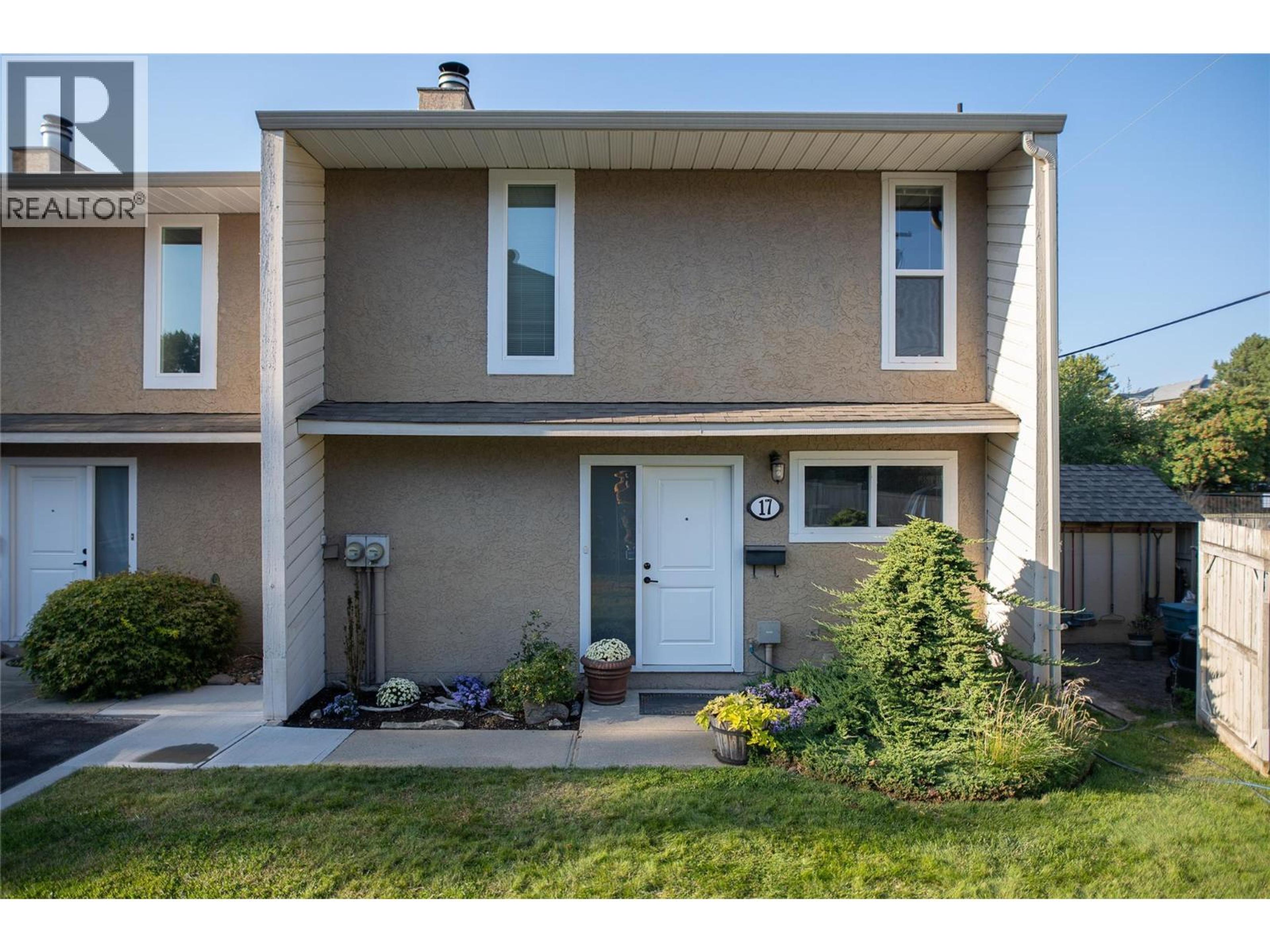 217 Franklyn Road, Kelowna - Exteriors - Photo 2